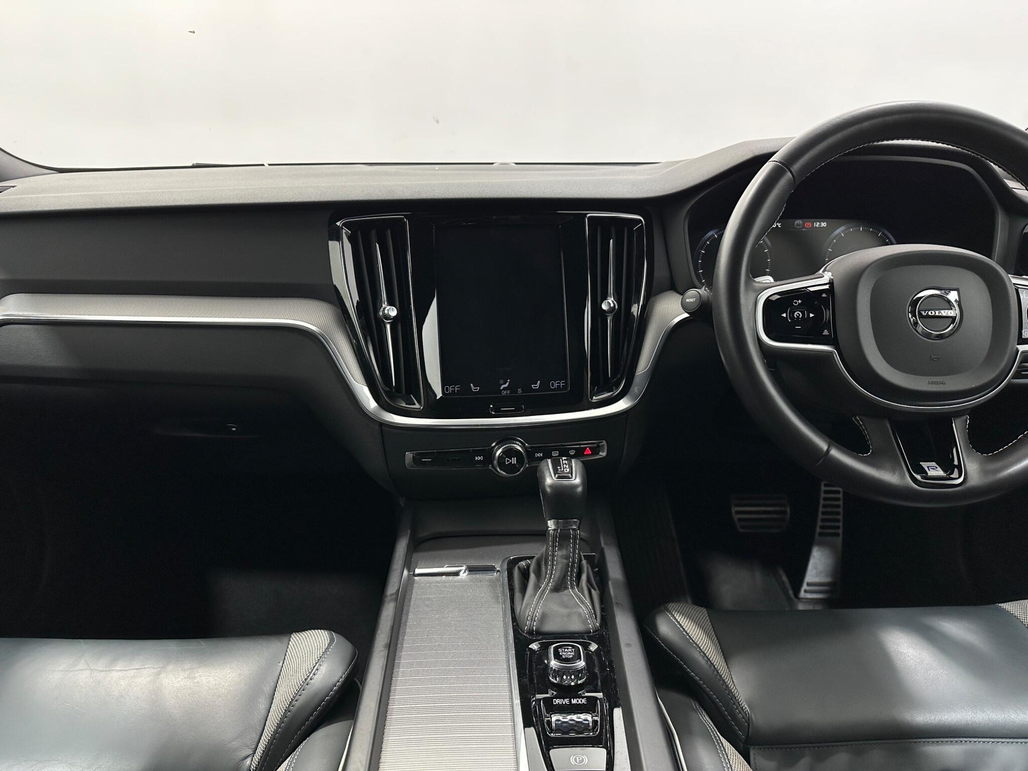 Volvo S60 view 20