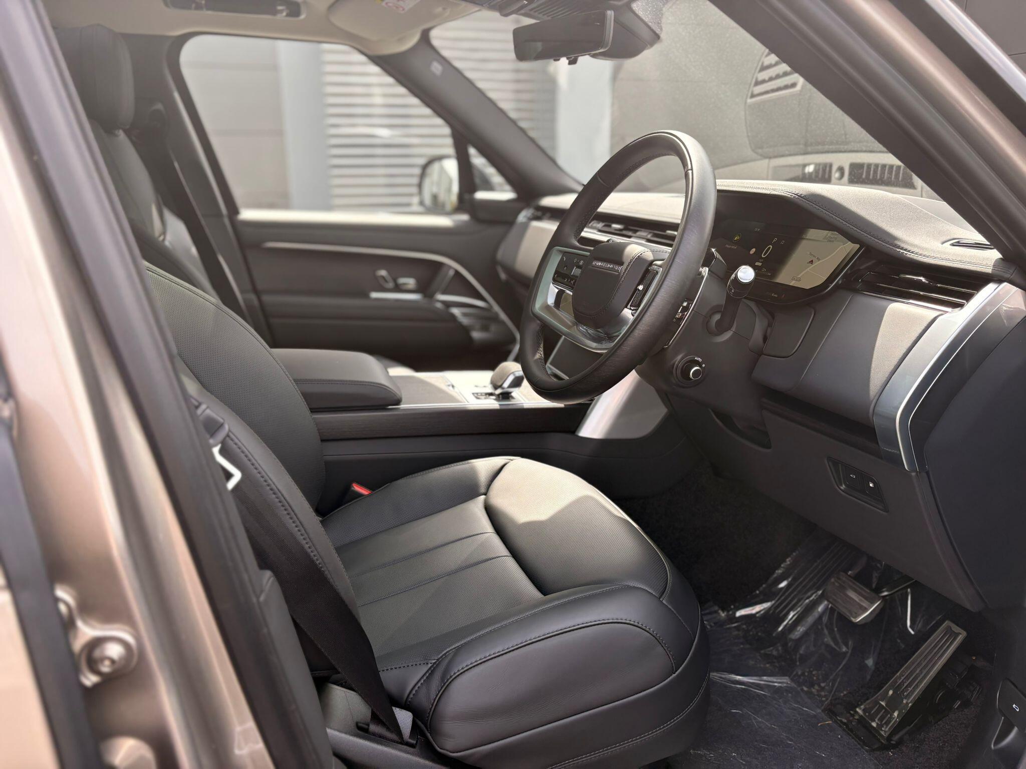 Land Rover Range Rover view 30