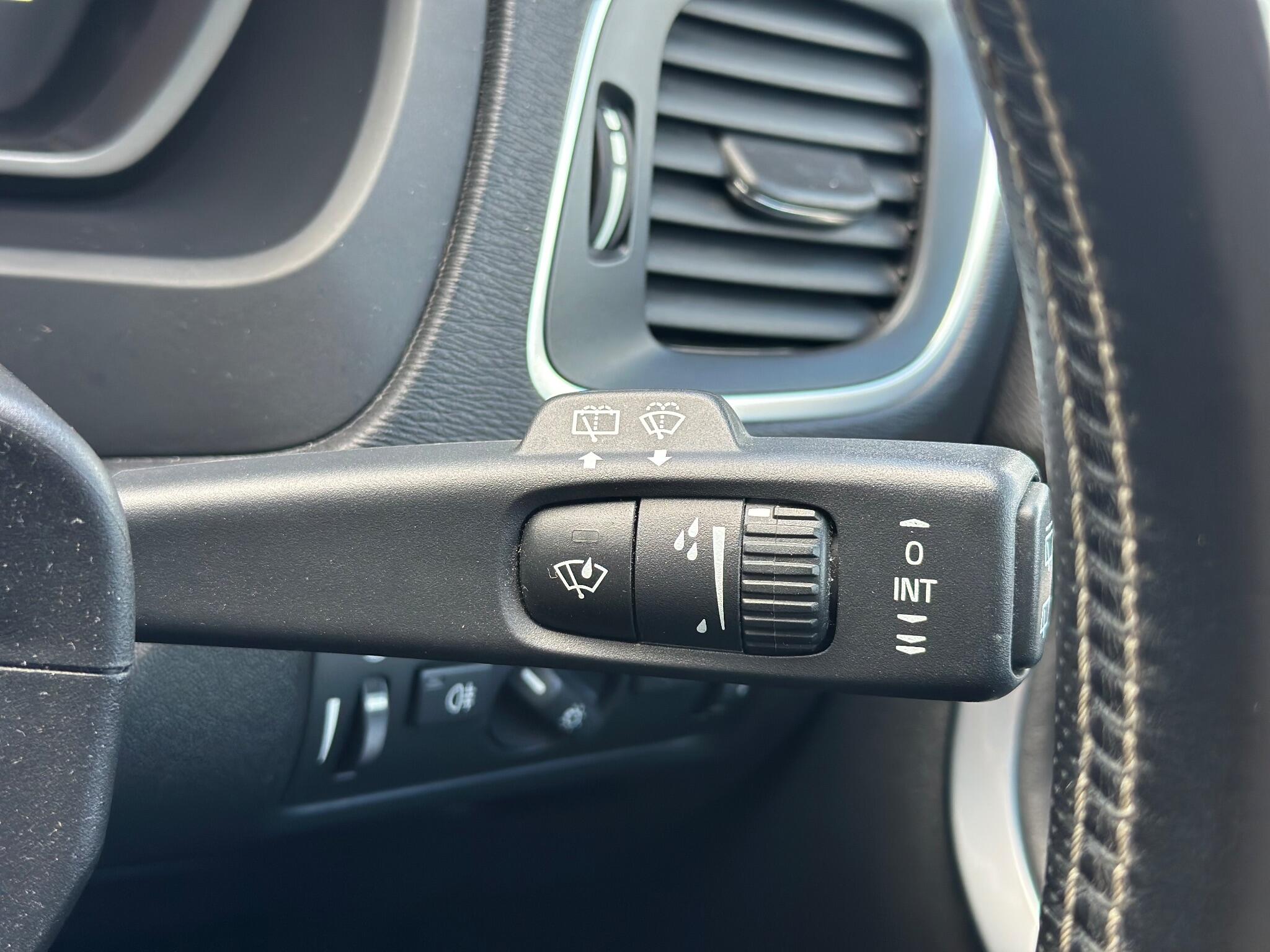 Volvo V40 view 33