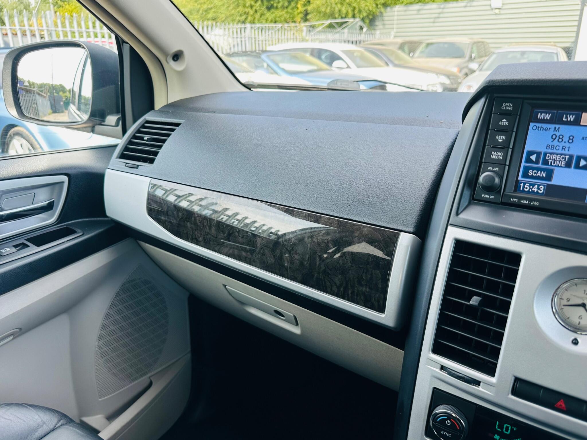 Chrysler Grand Voyager view 46