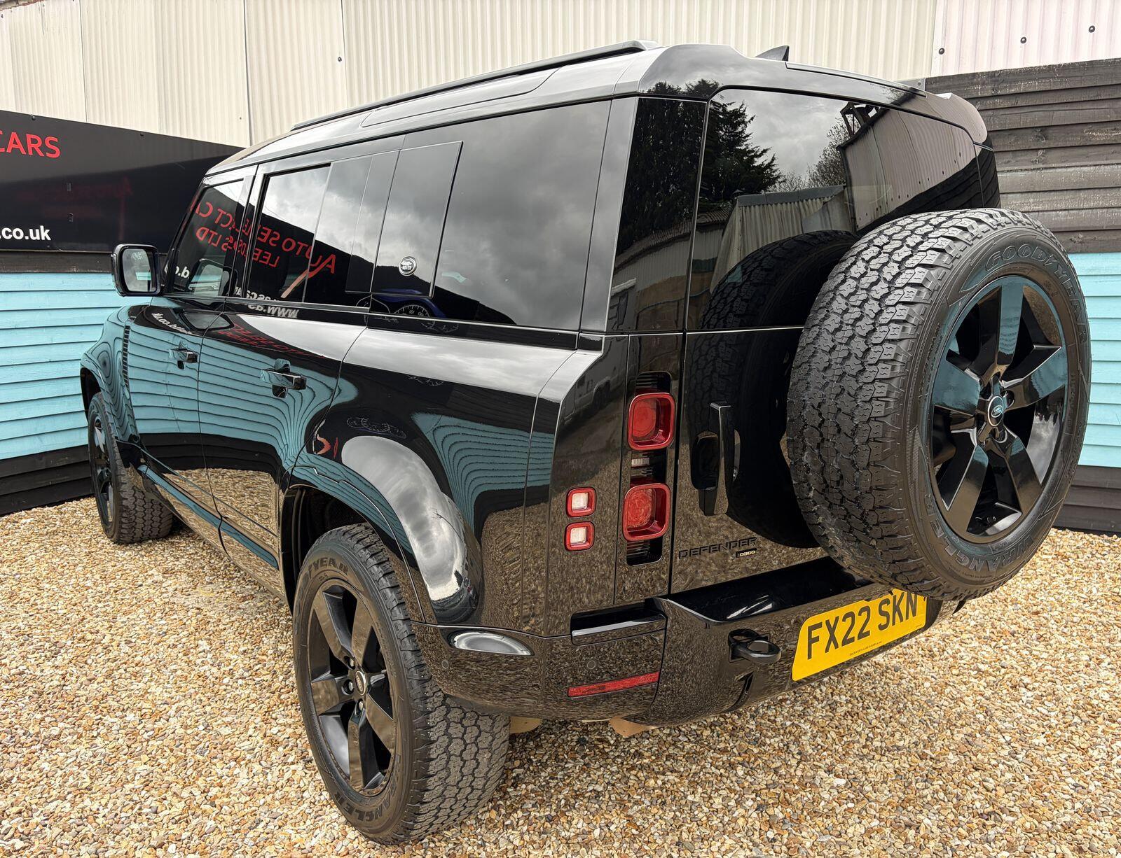Land Rover Defender view 47
