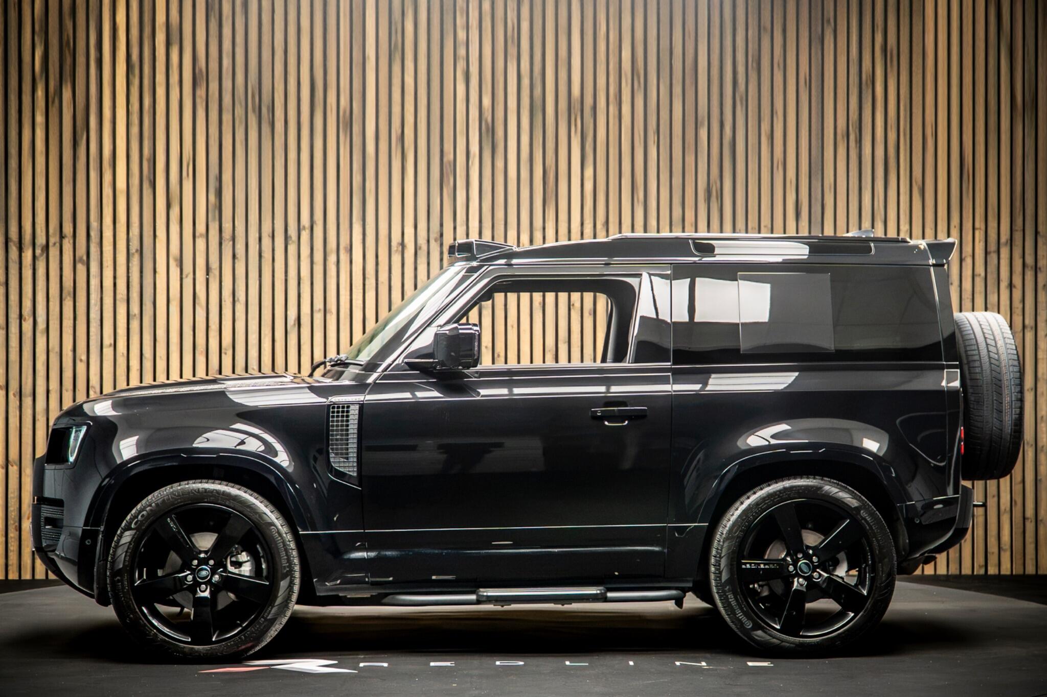 Land Rover Defender view 7