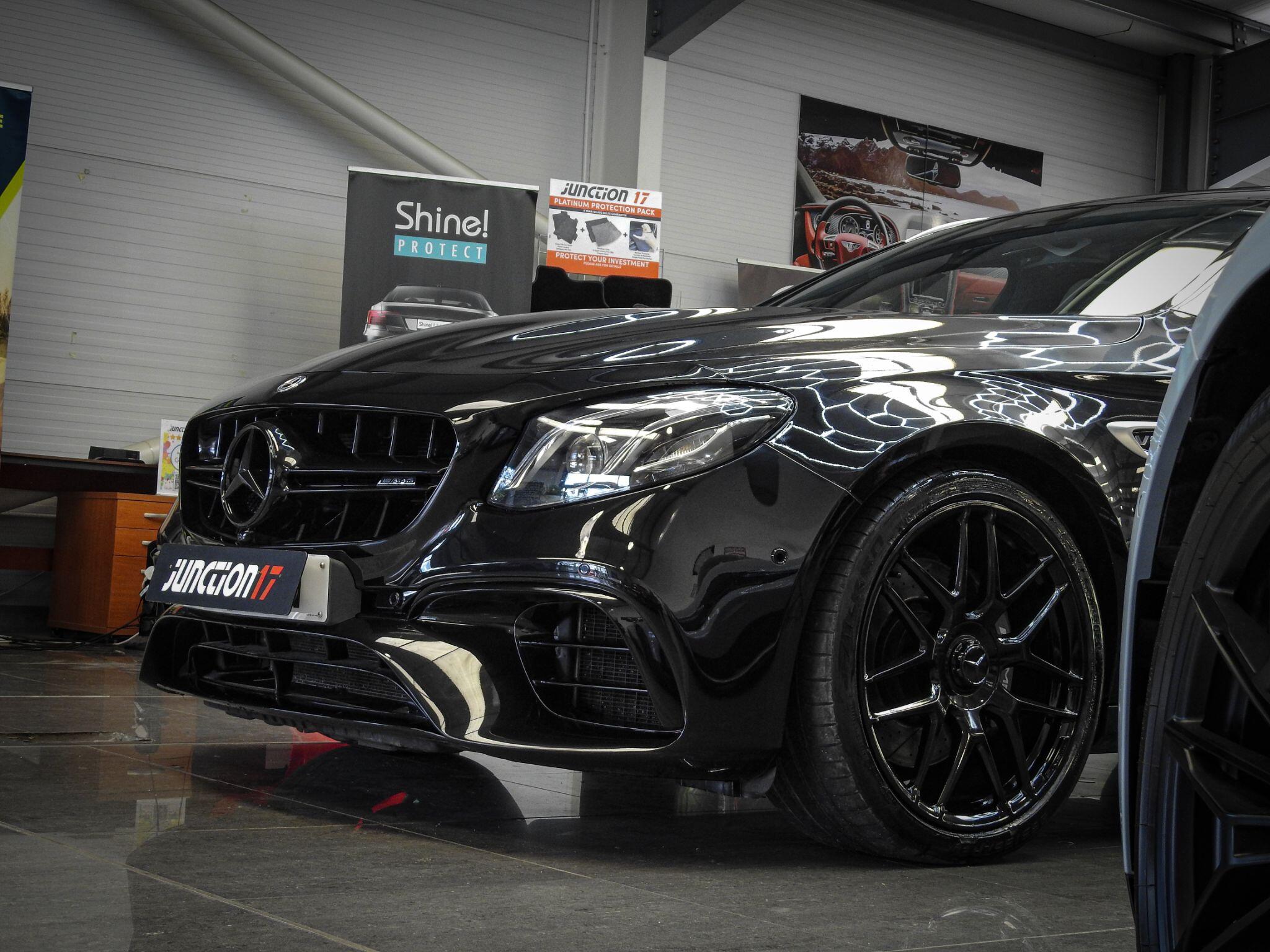 Mercedes-Benz E-Class view 50