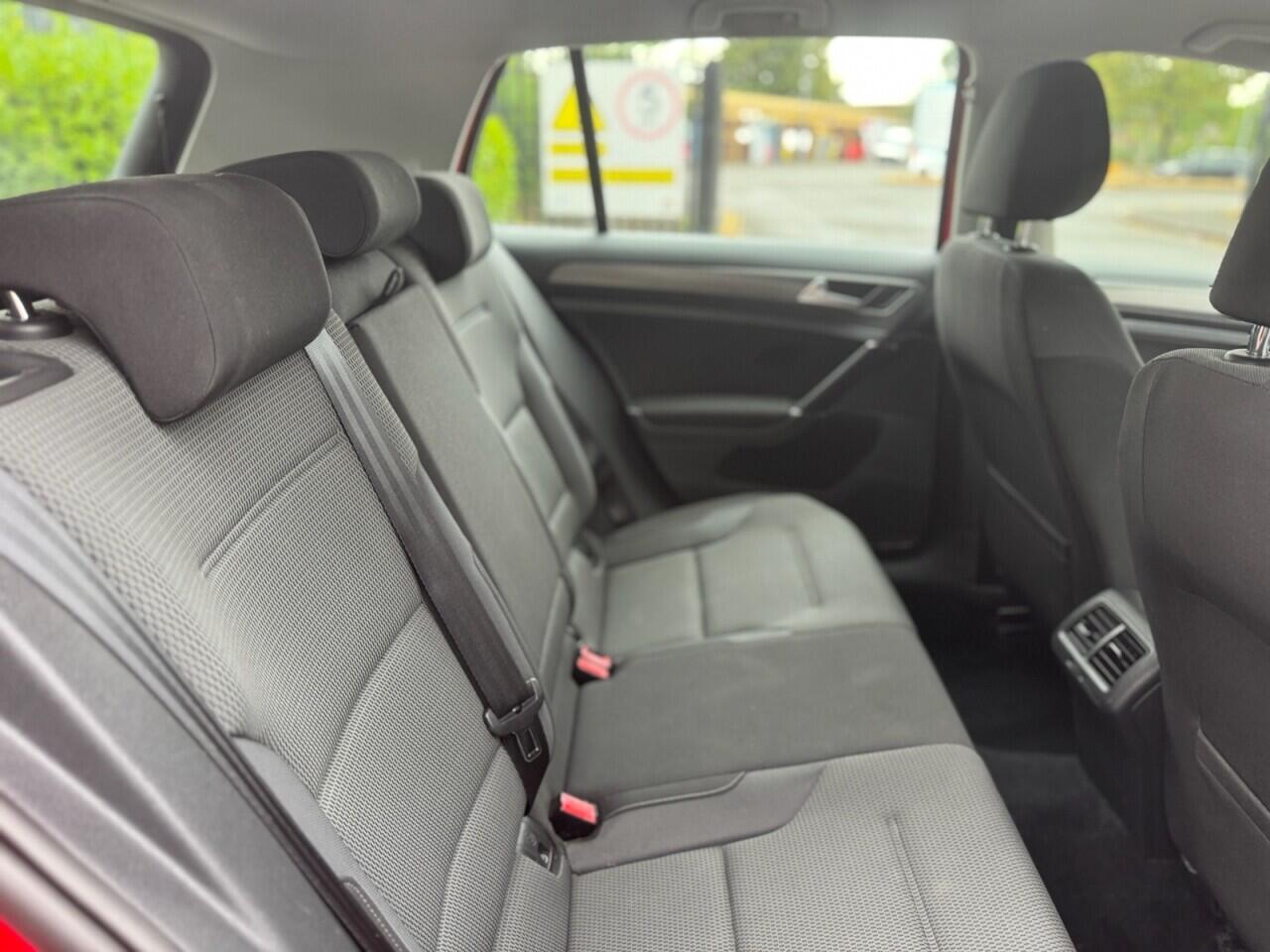 Volkswagen Golf view 15
