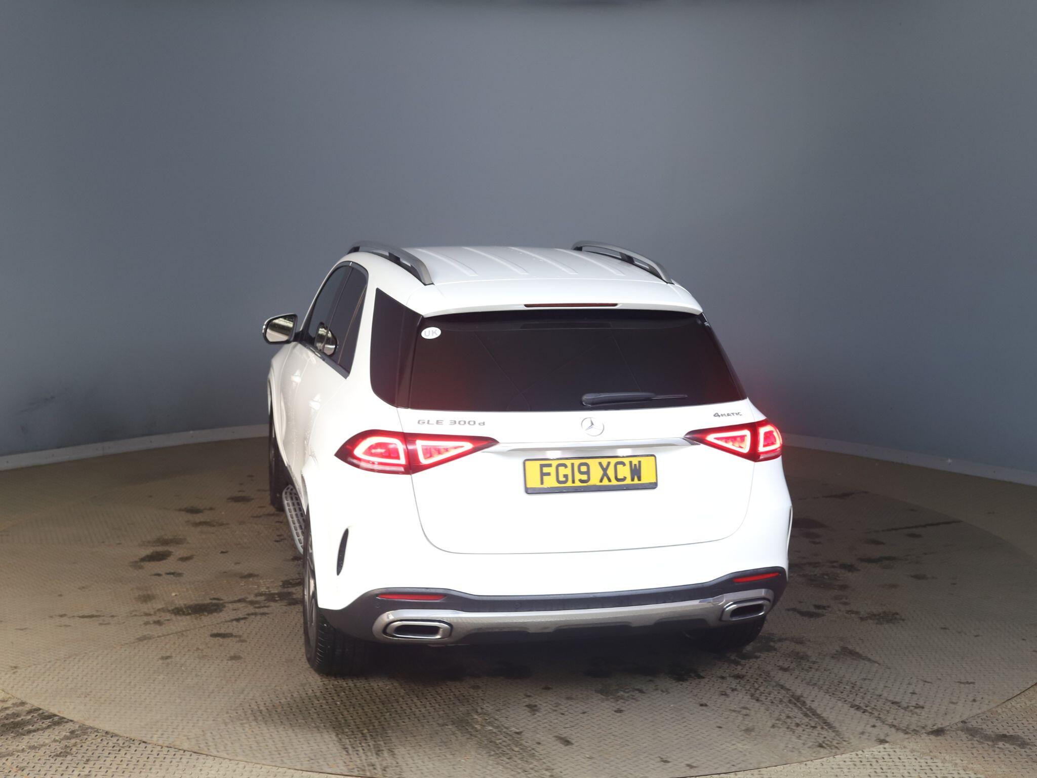 Mercedes-Benz GLE view 6