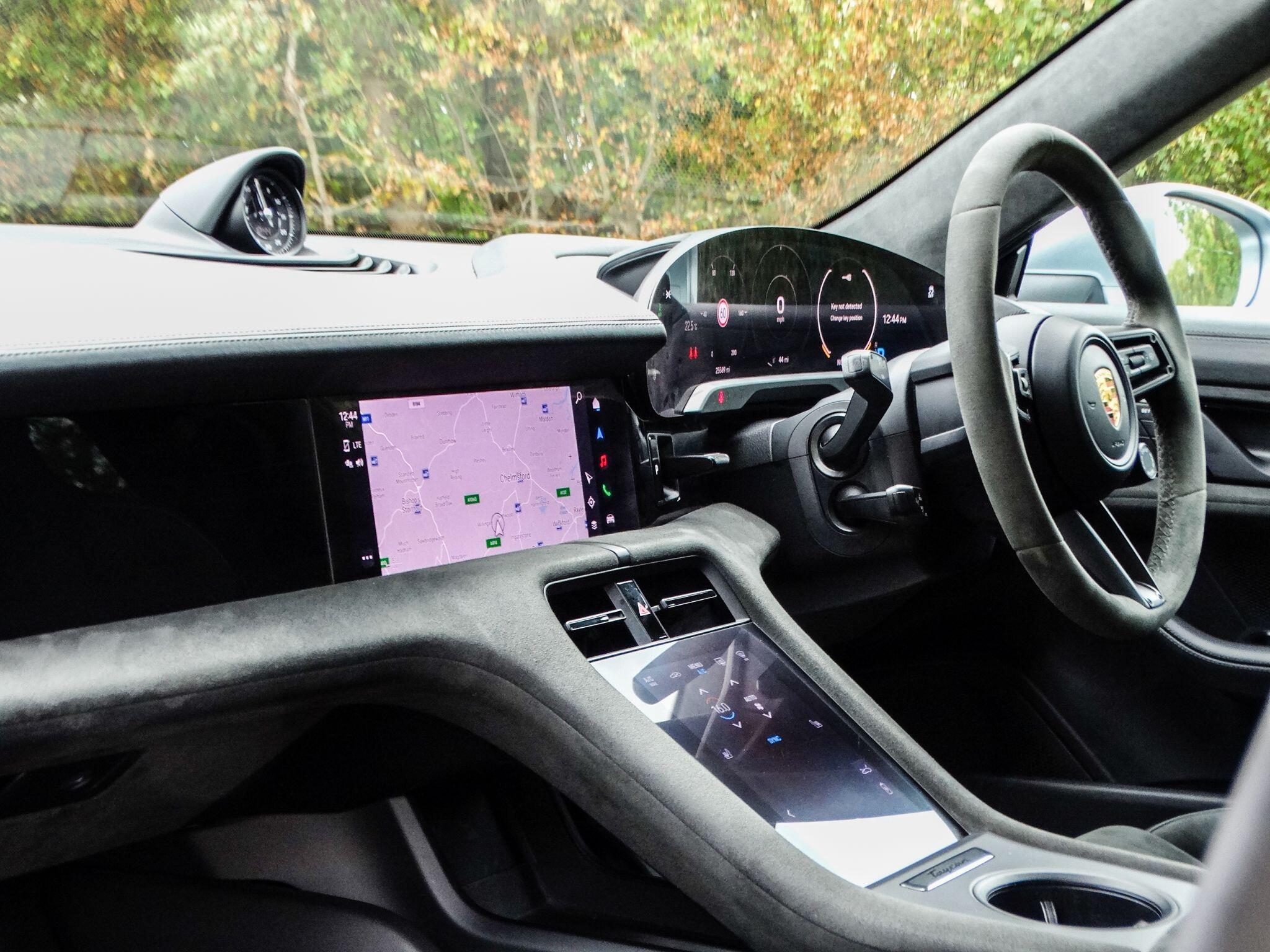 Porsche Taycan view 16