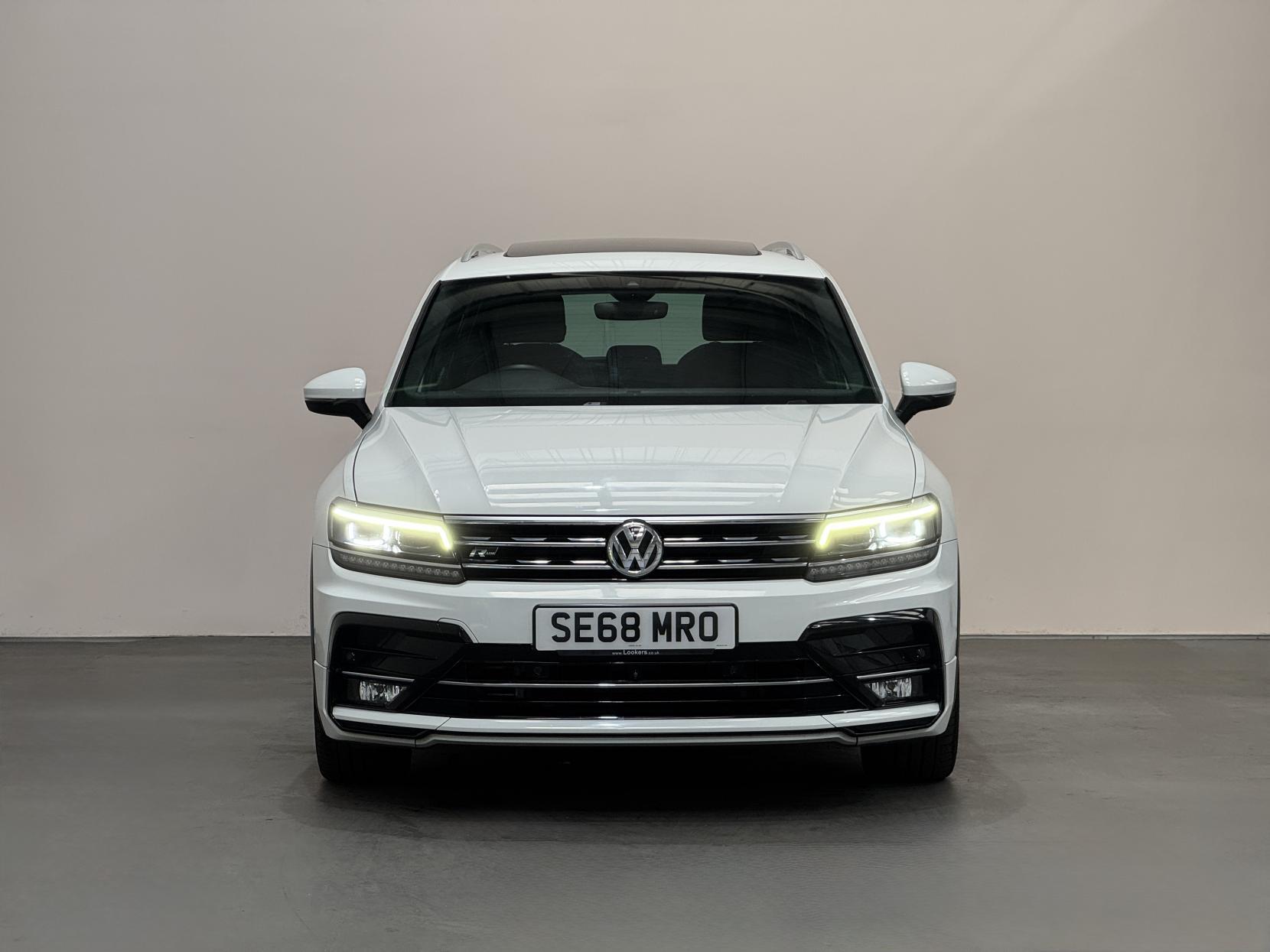 Volkswagen Tiguan view 5