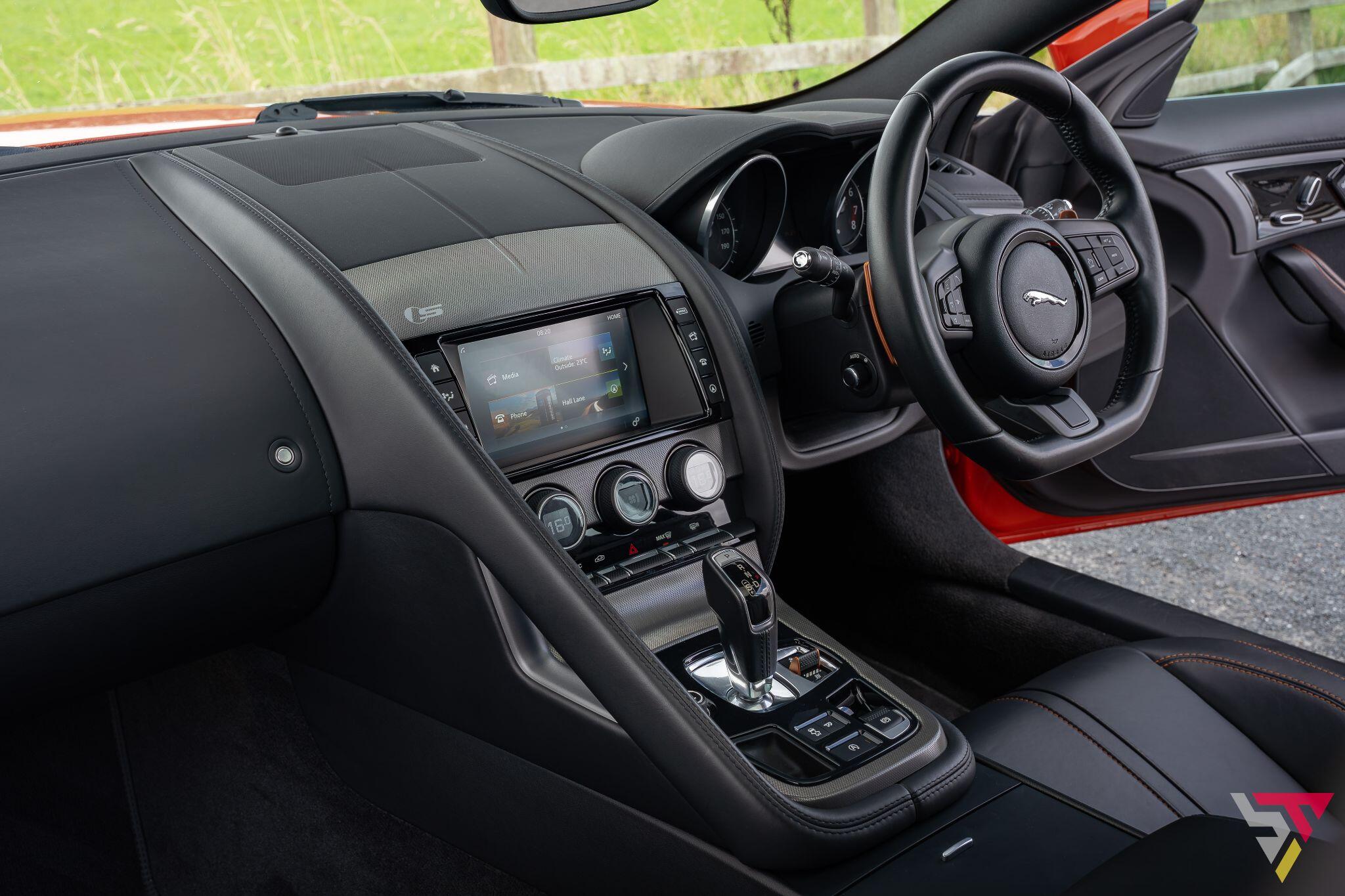Jaguar F-Type view 22