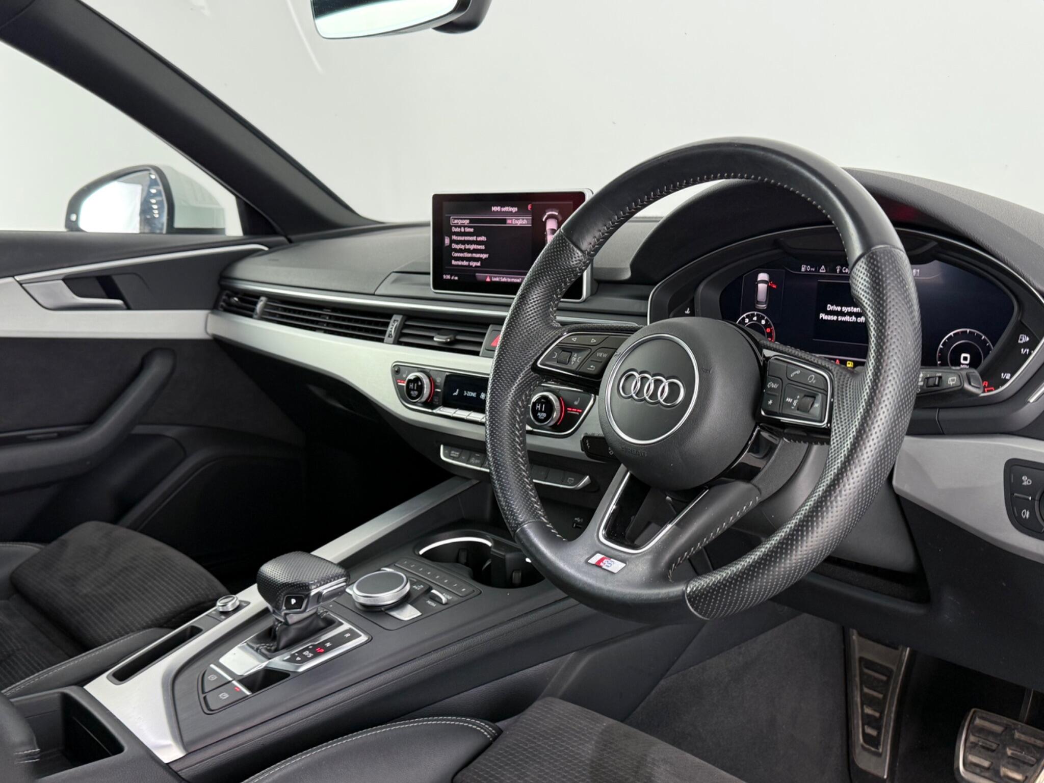 Audi A4 view 3