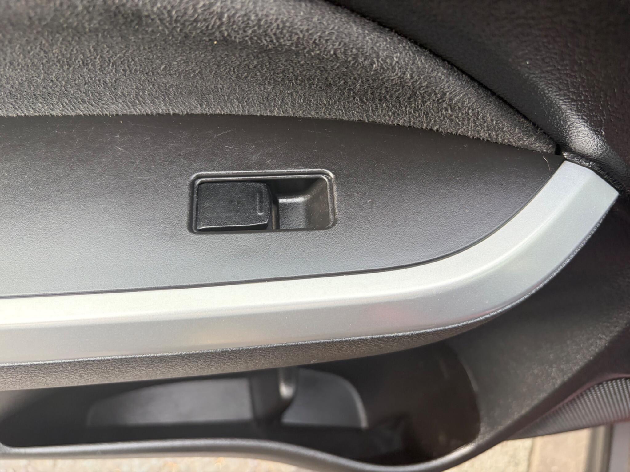 Suzuki Vitara view 87