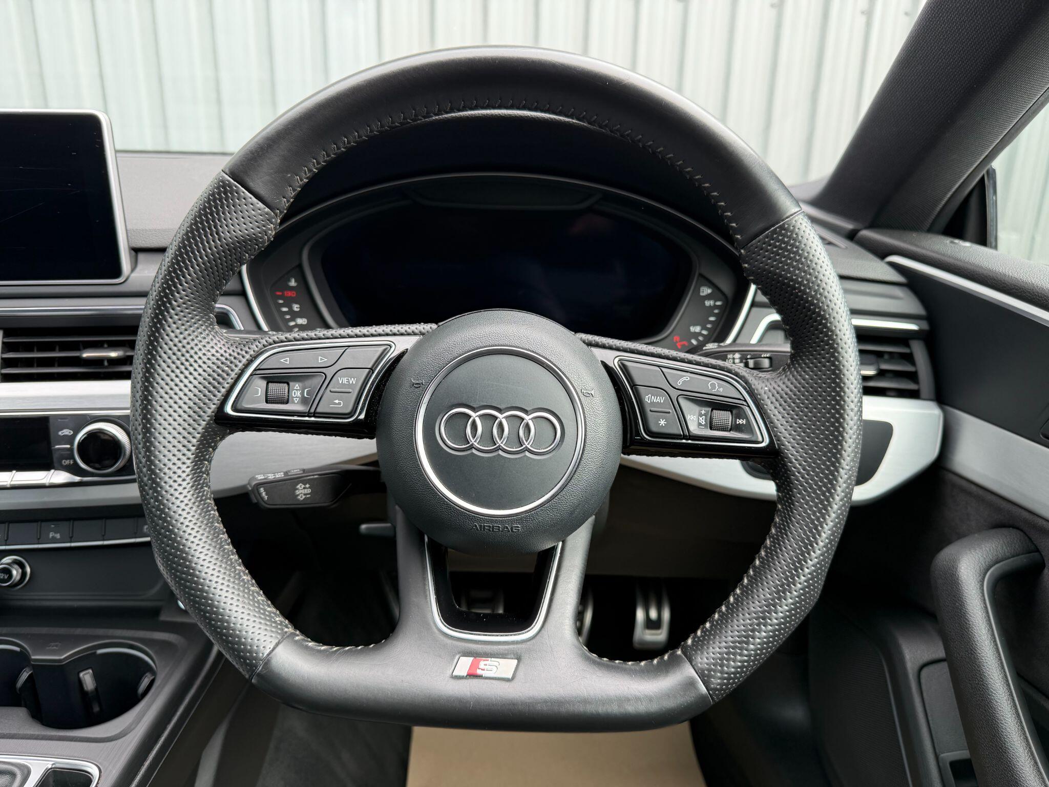 Audi A5 view 24