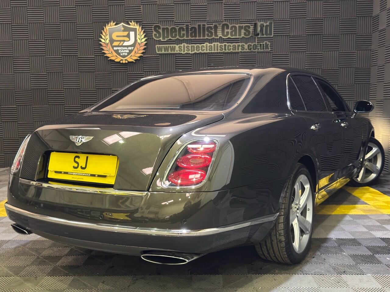 Bentley Mulsanne view 31