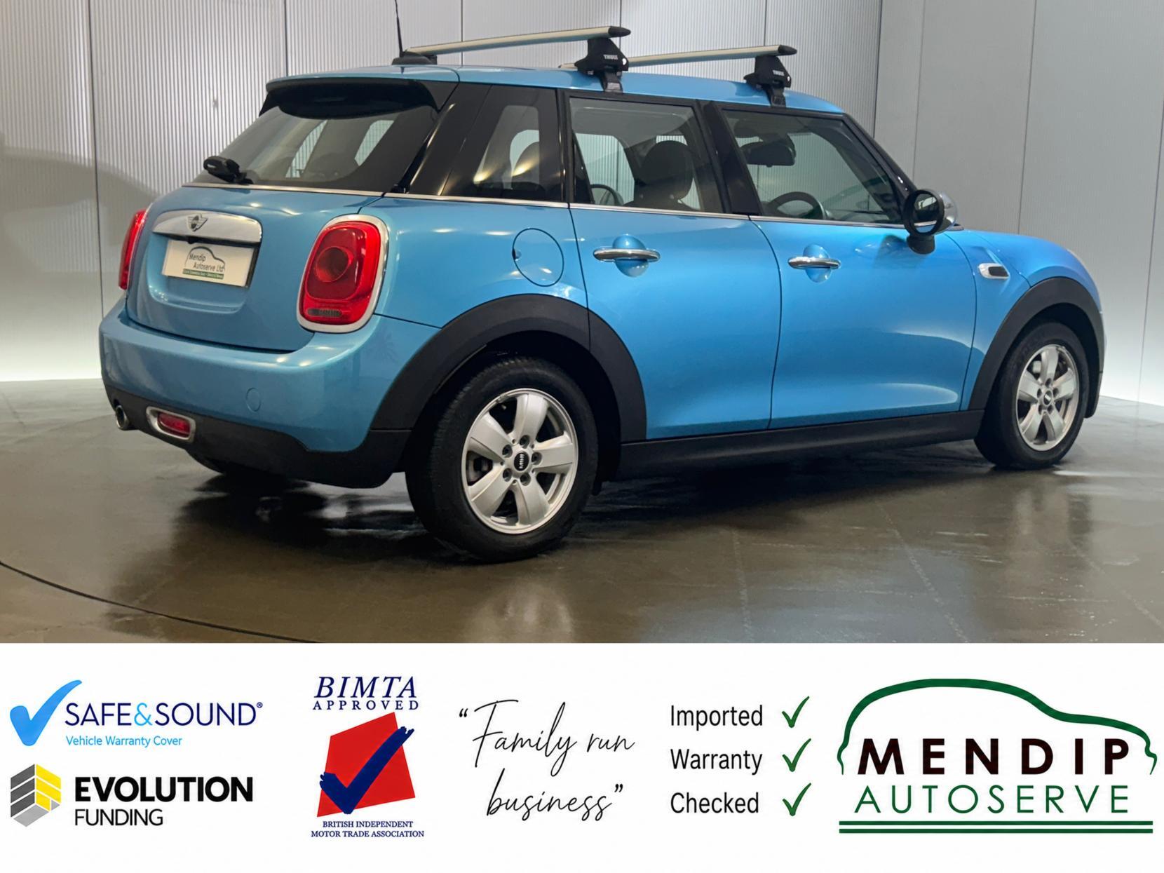 Mini Hatch view 28