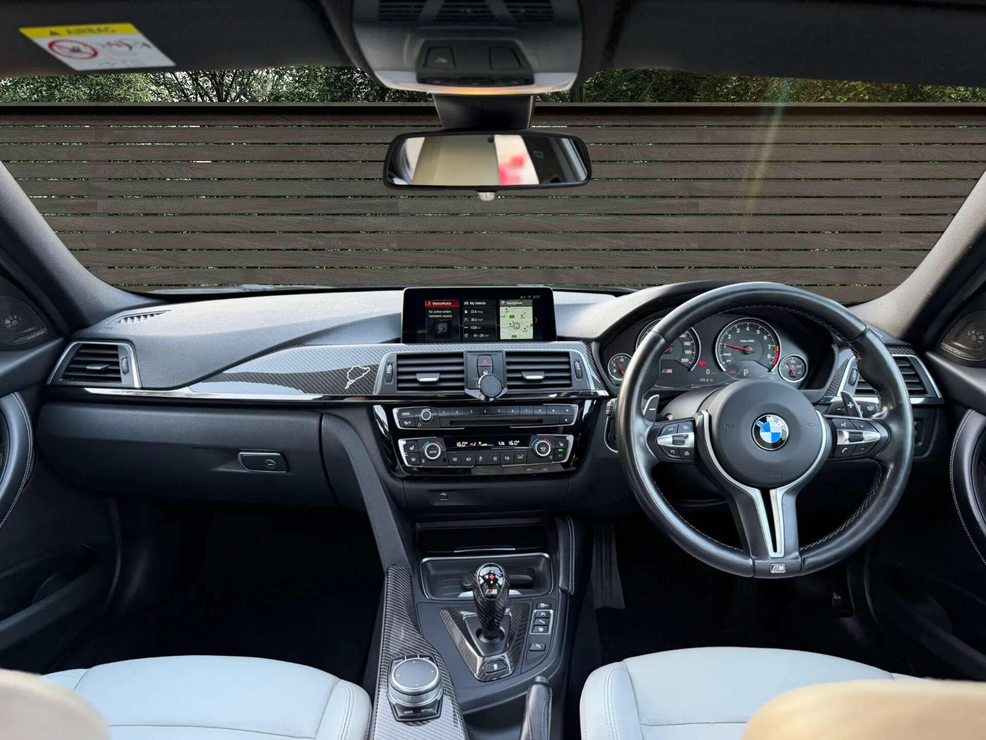 BMW M3 view 4