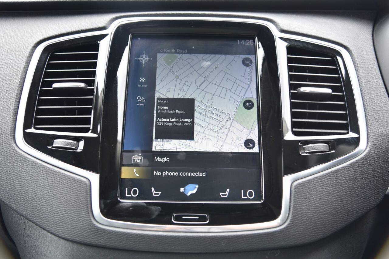 Volvo XC90 view 44