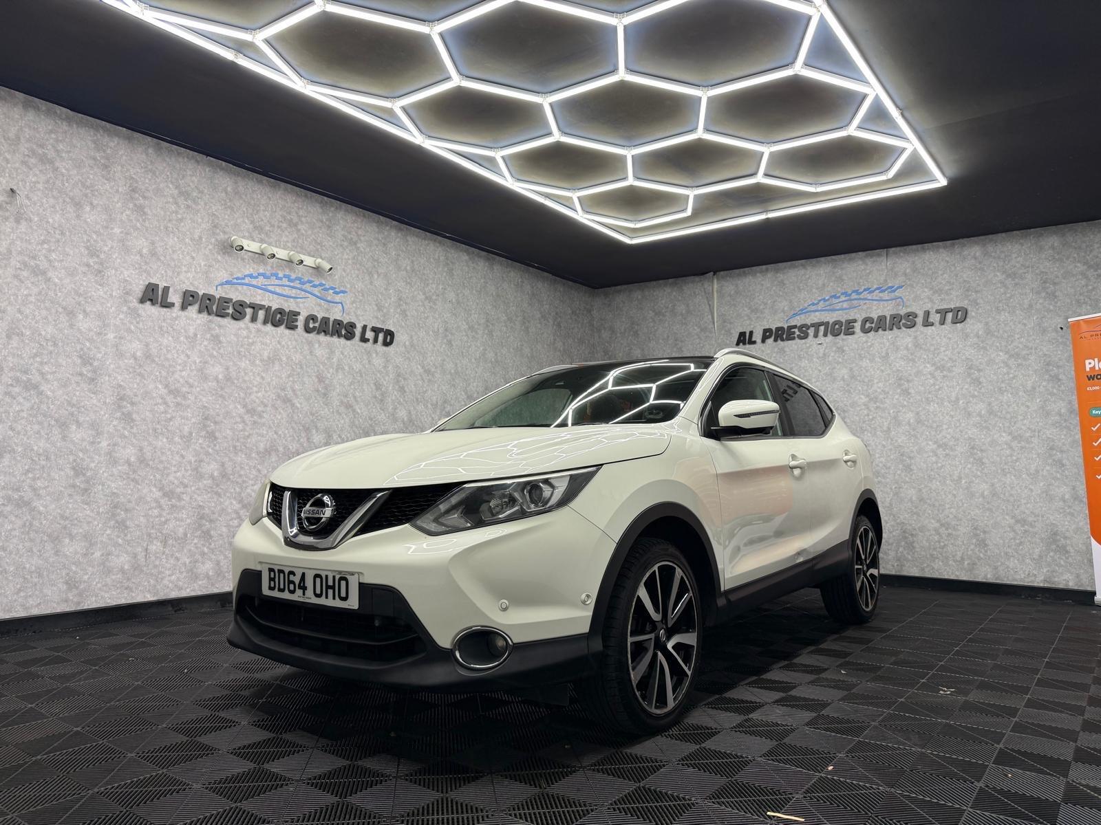 2014 Nissan Qashqai in White for sale