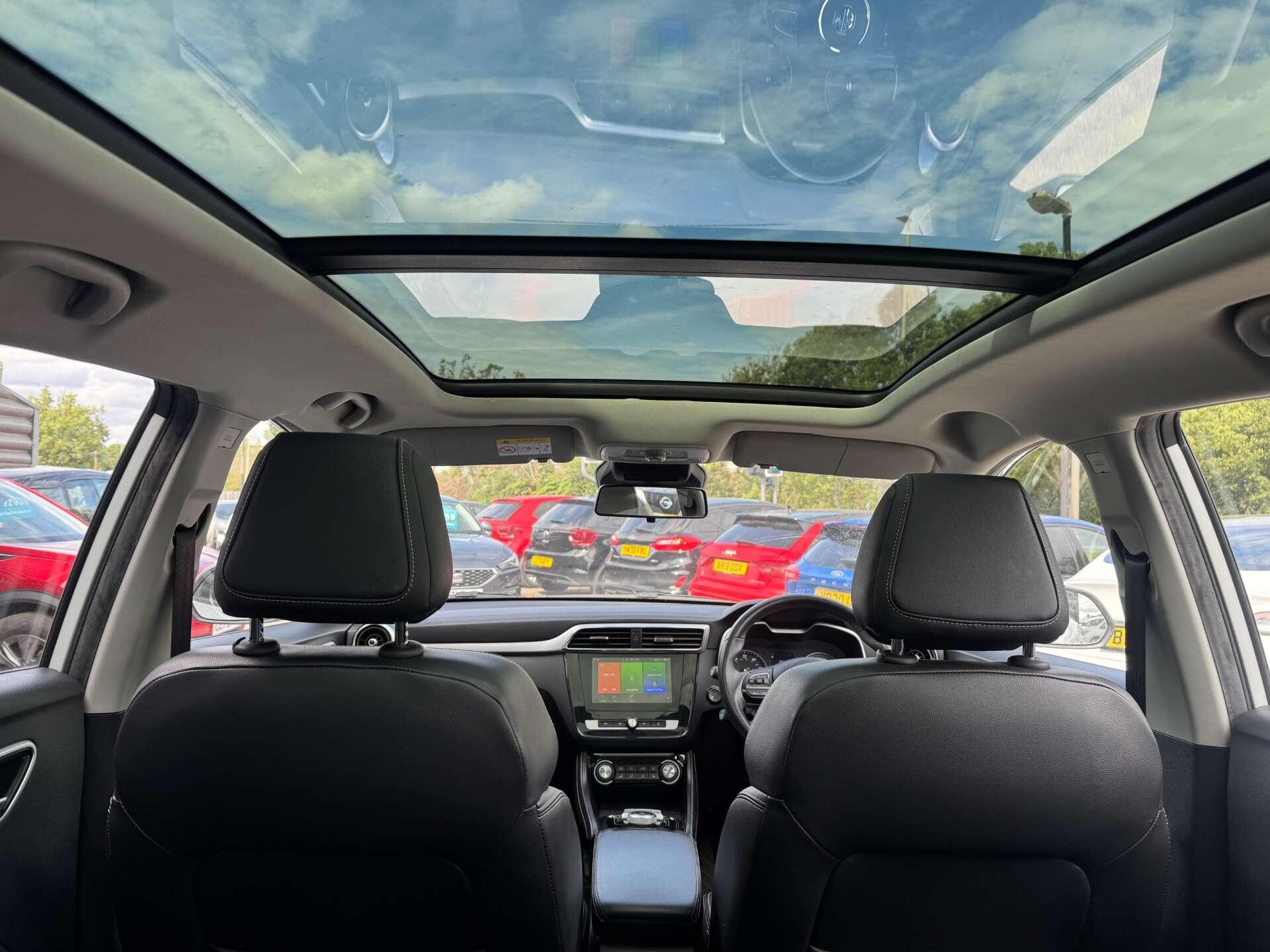 MG MG ZS view 10