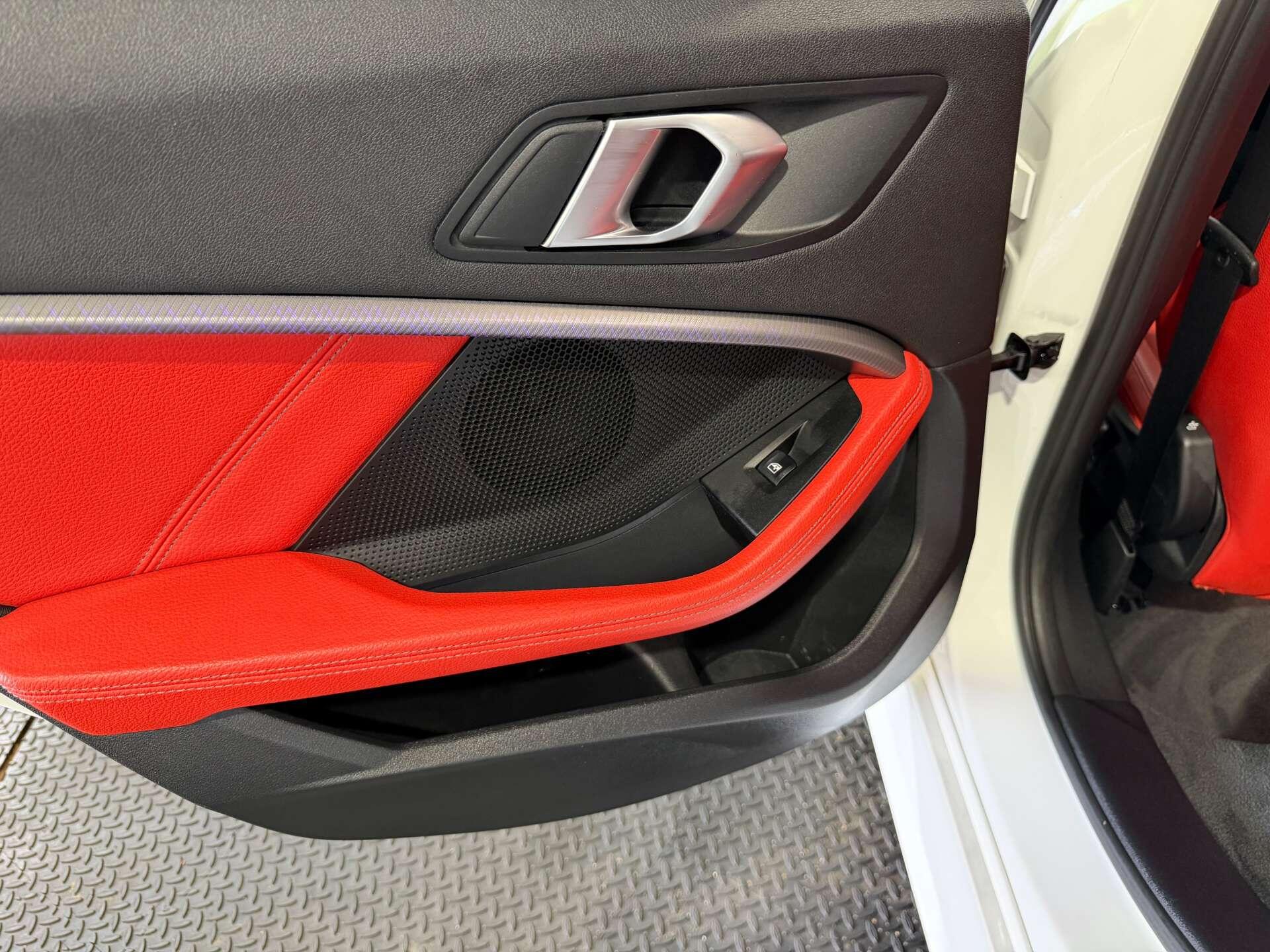 BMW 1 Series view 54