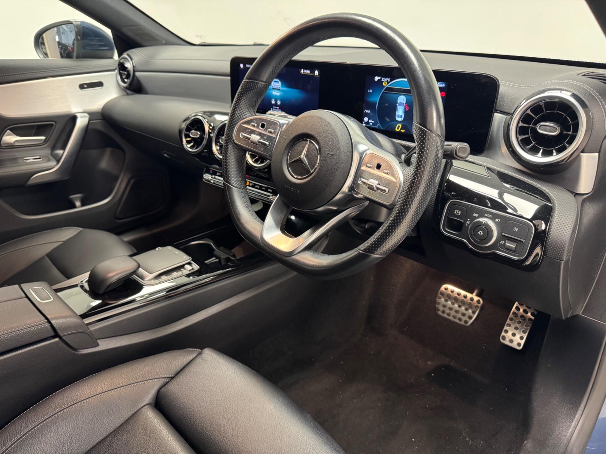 Mercedes-Benz Cla view 8
