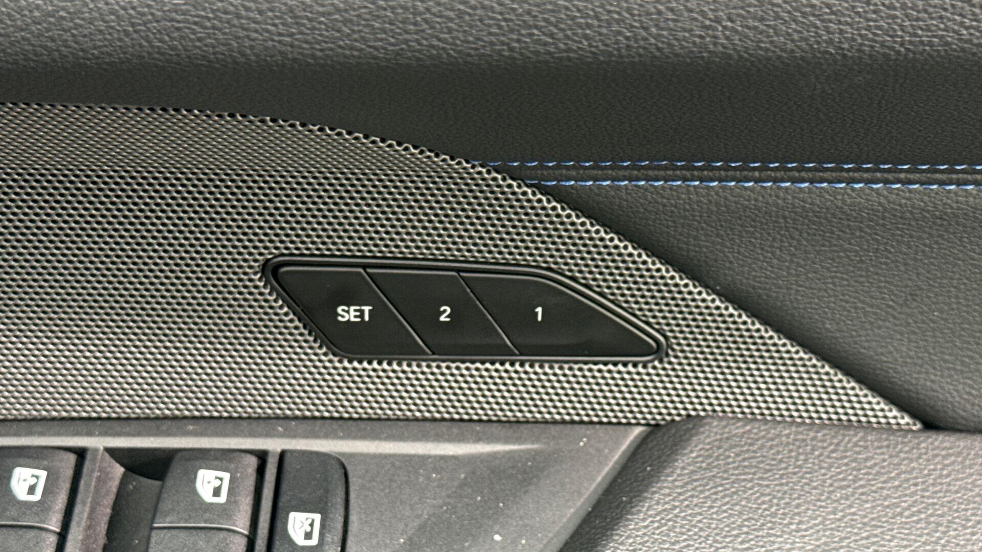 BMW 4 Series view 32