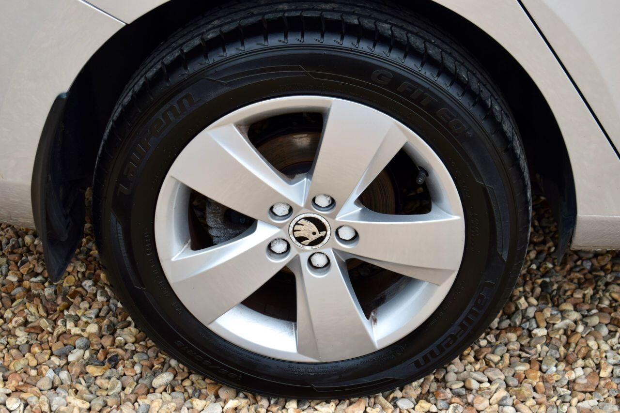 Skoda Fabia view 18