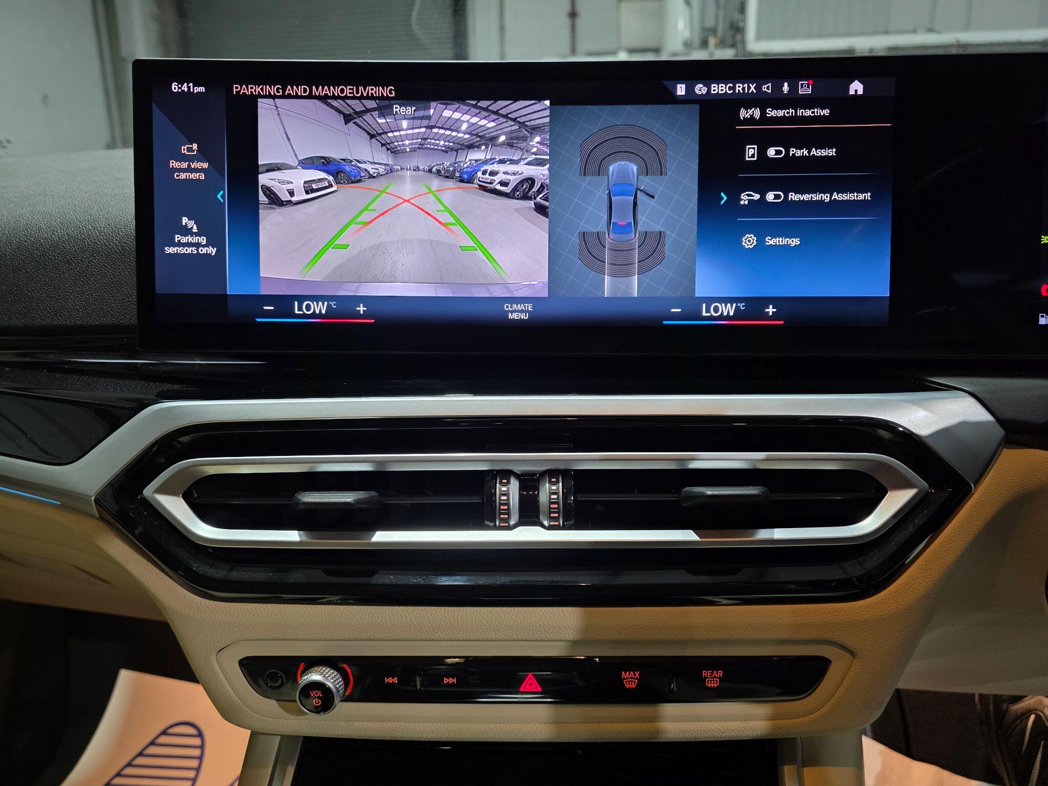 BMW 3 Series view 8