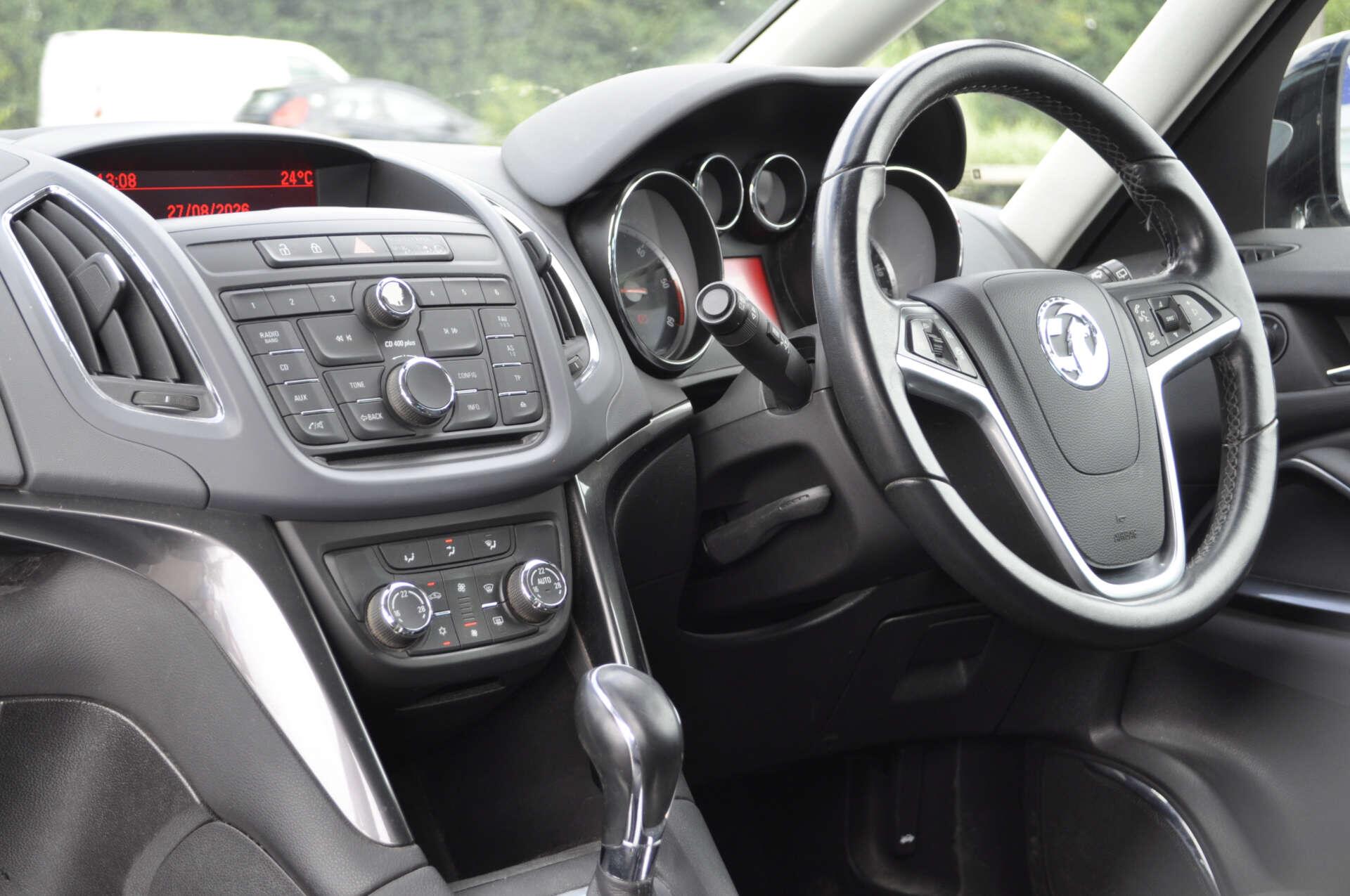 Vauxhall Zafira Tourer view 15