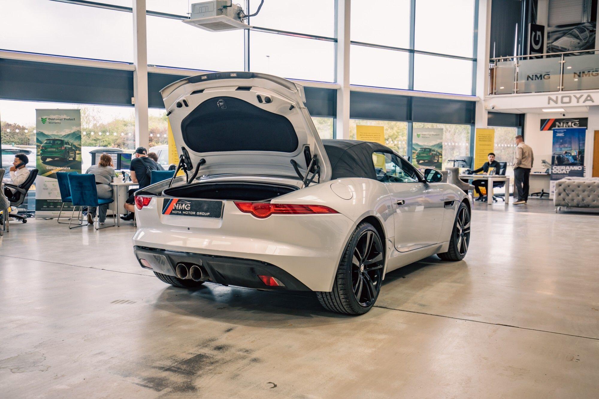 Jaguar F-Type view 33