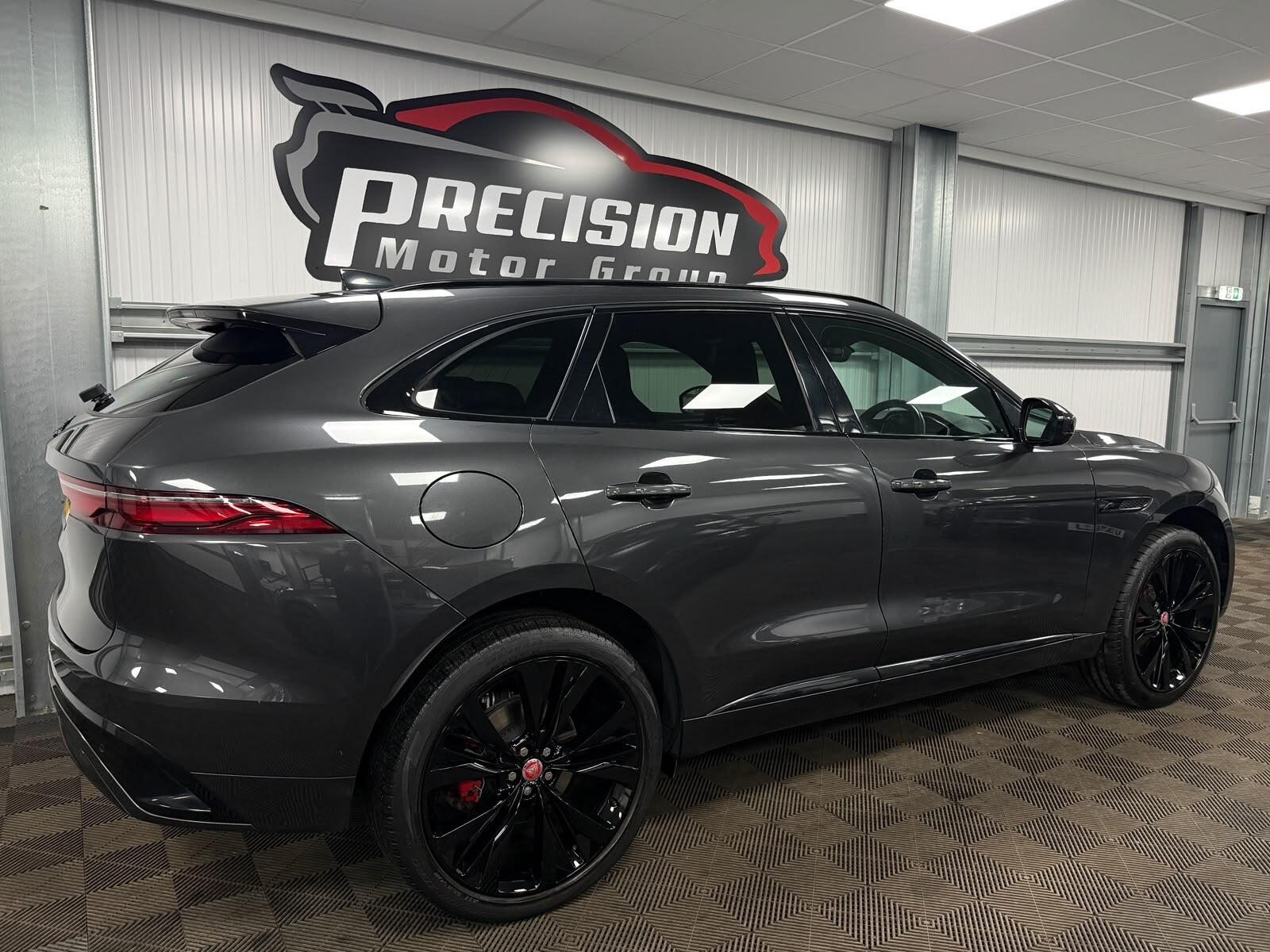 Jaguar F-Pace view 13