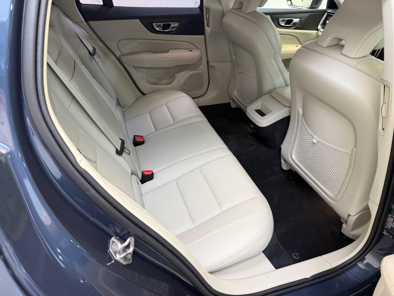 Volvo V60 view 26