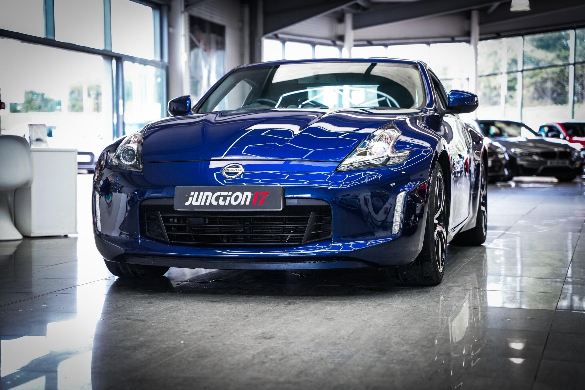 Nissan 370z view 12