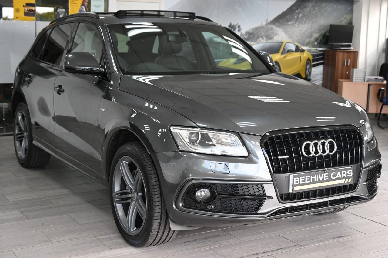 Audi Q5 view 2