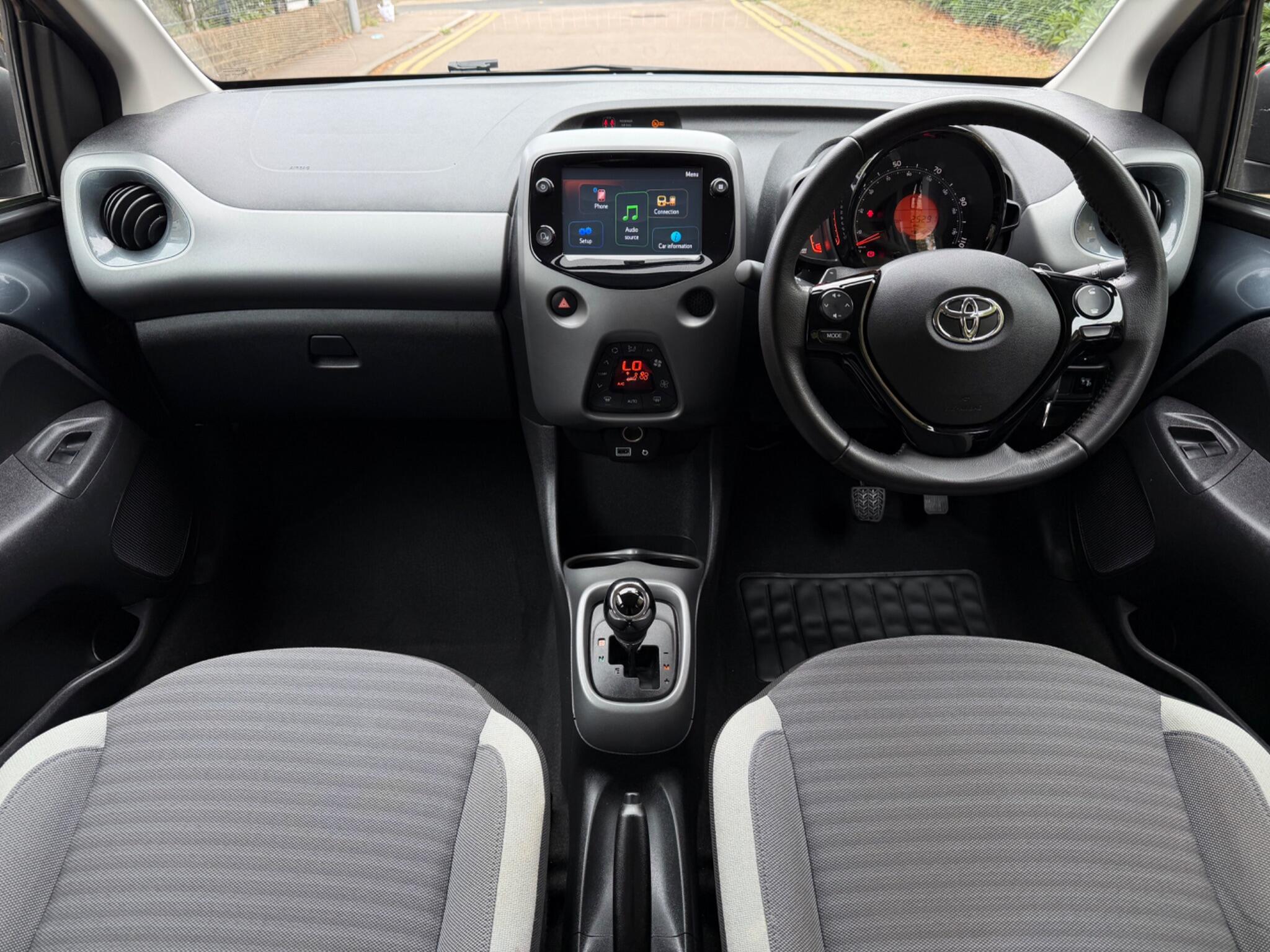 Toyota Aygo view 15