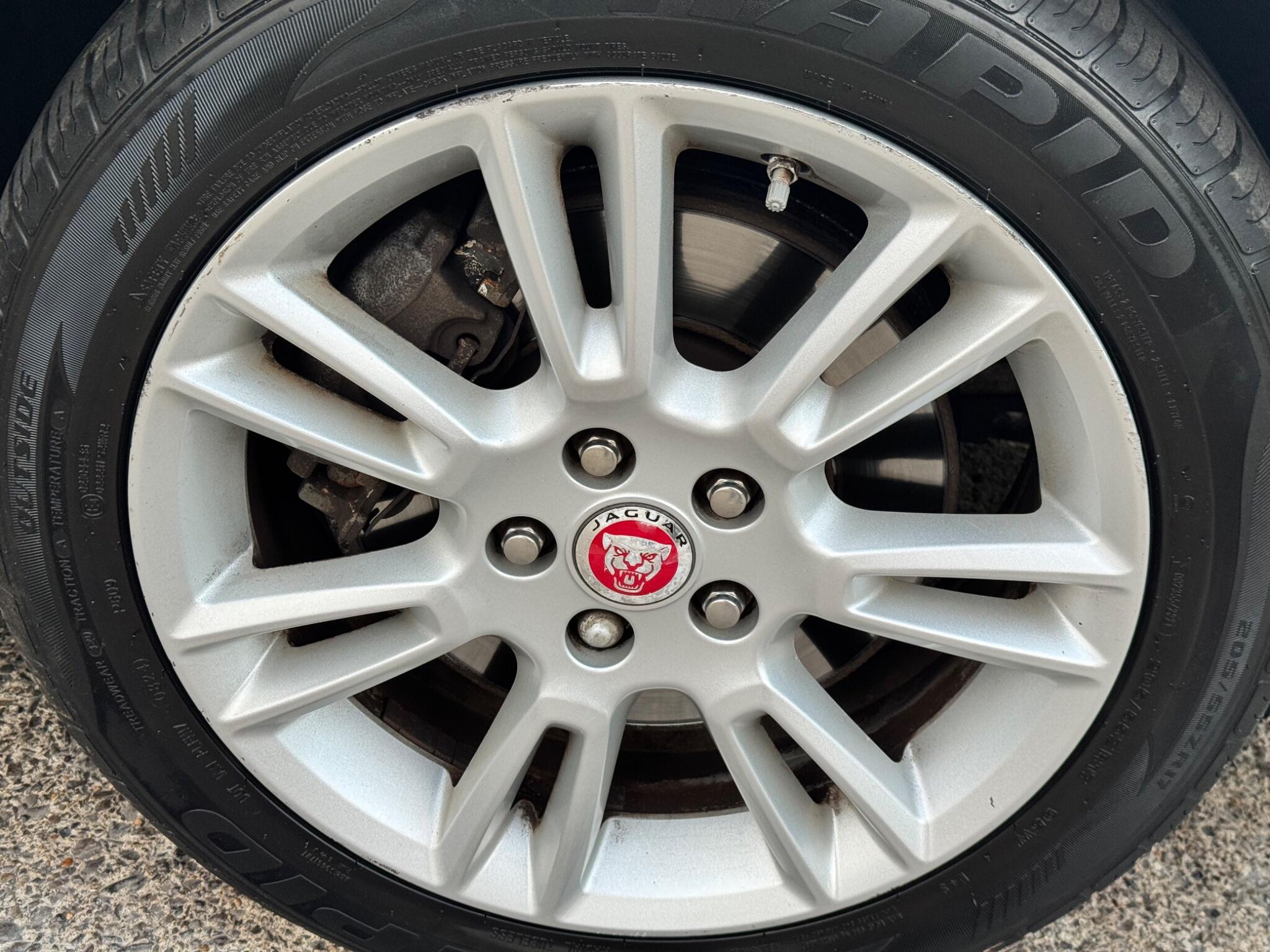 Jaguar Xe view 35