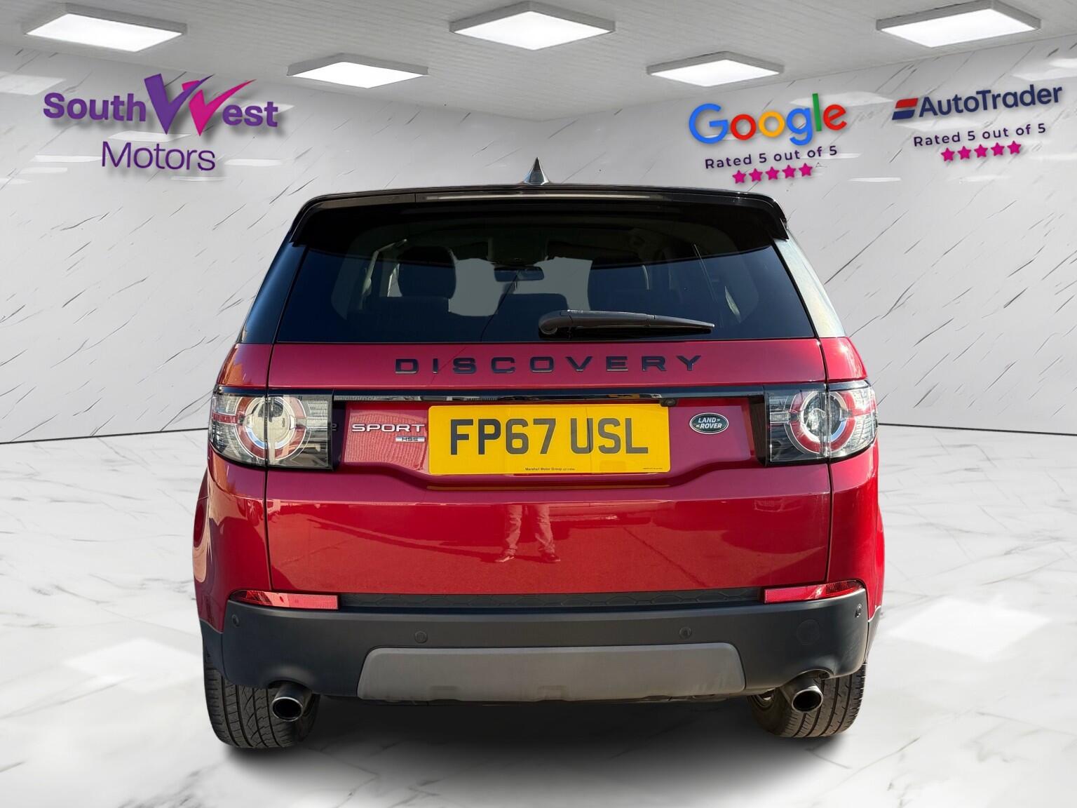 Land Rover Discovery Sport view 7