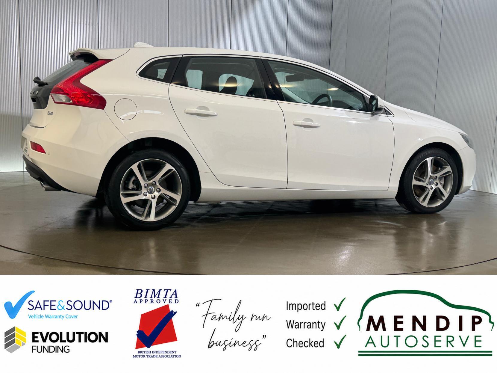 Volvo V40 view 24