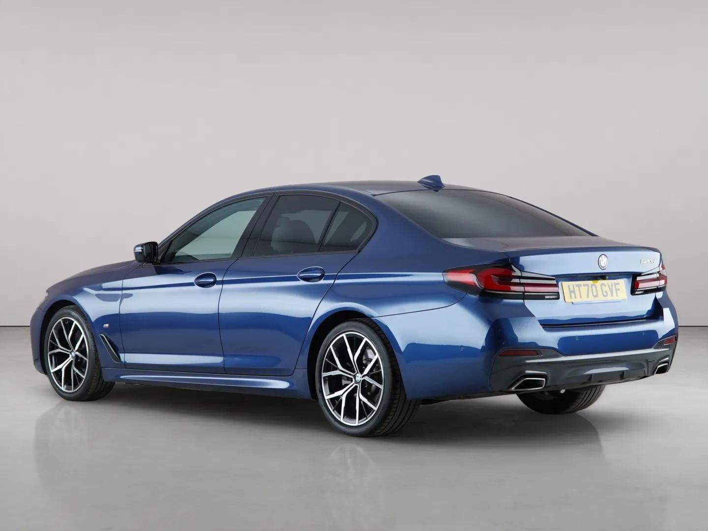 BMW 5 Series view 5