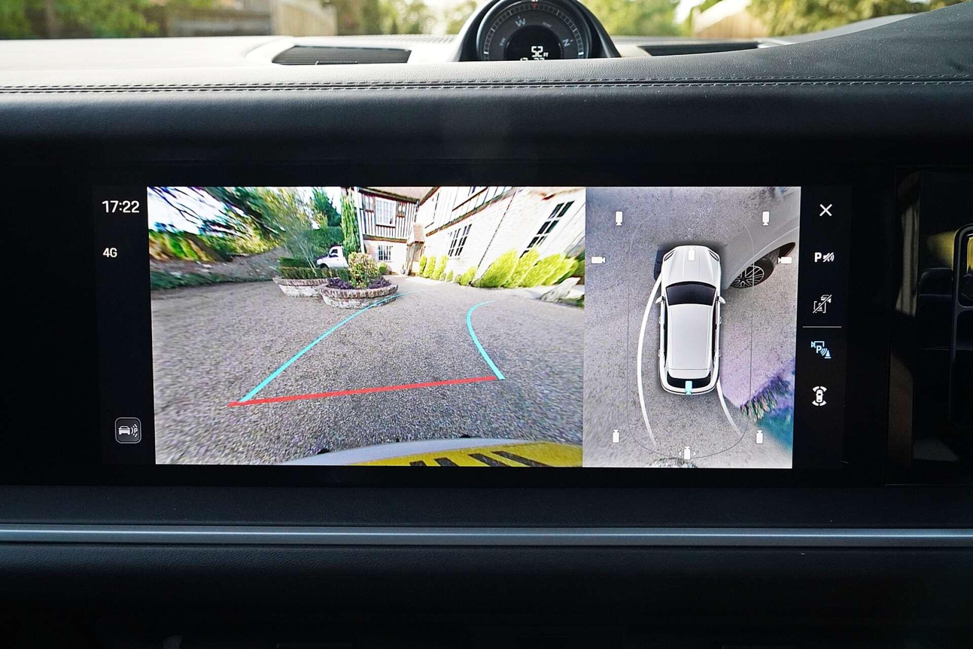 Porsche Cayenne view 29