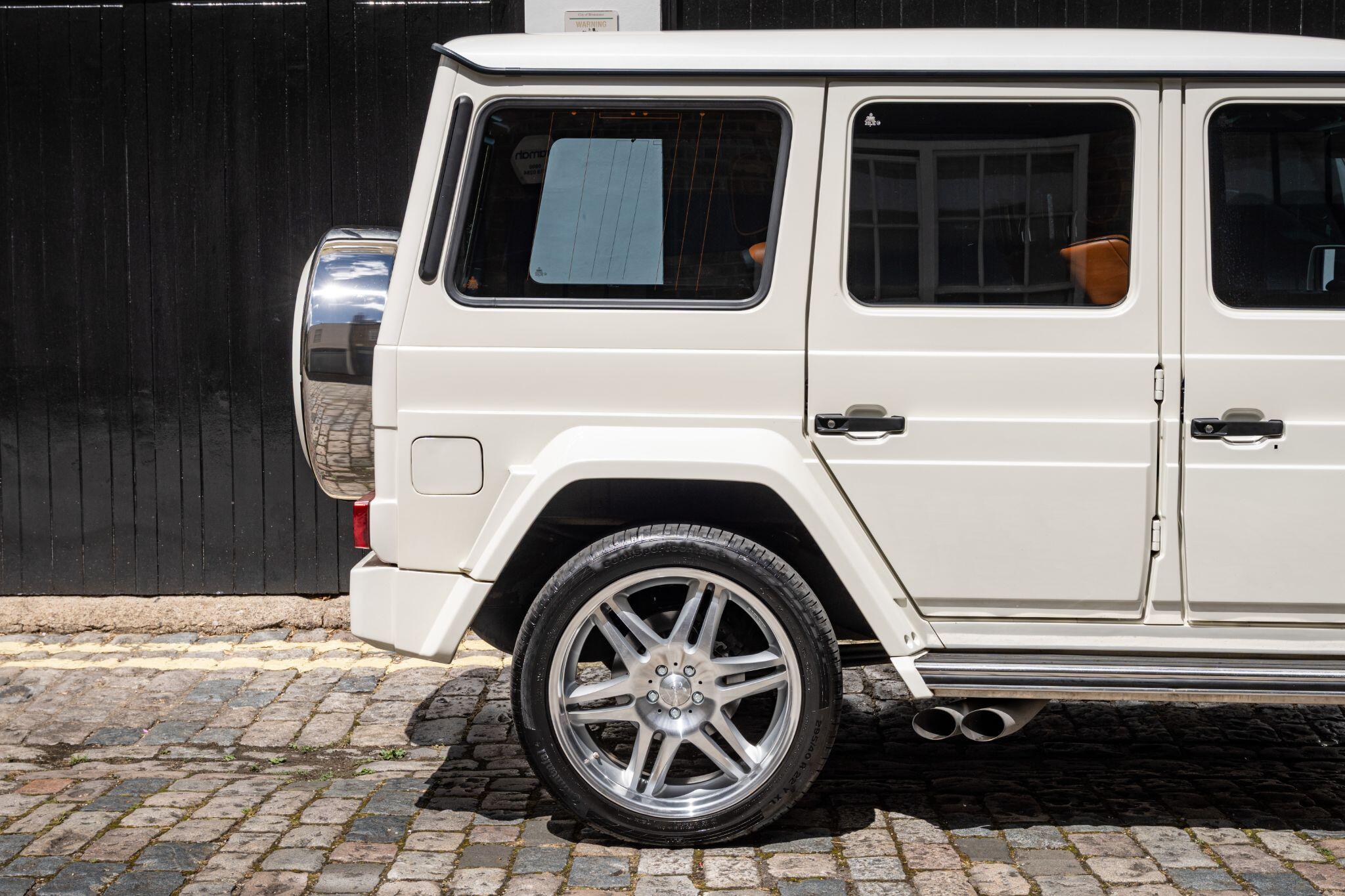 Mercedes-Benz G-Class view 34