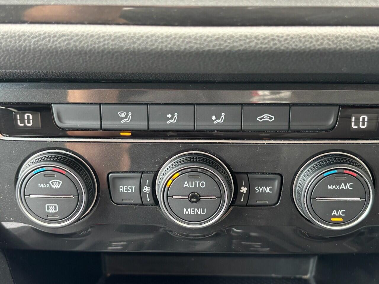 Volkswagen Tiguan Allspace view 22