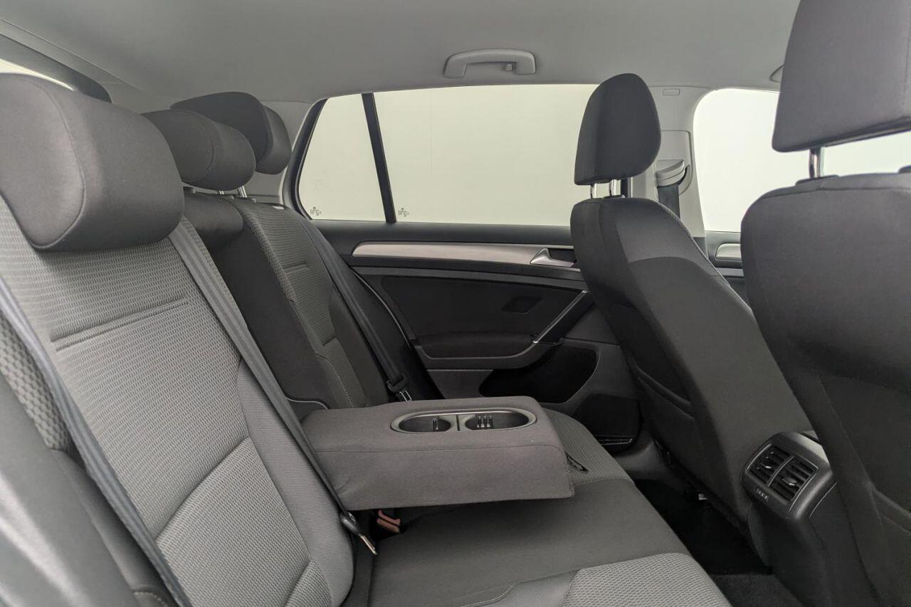 Volkswagen Golf view 16
