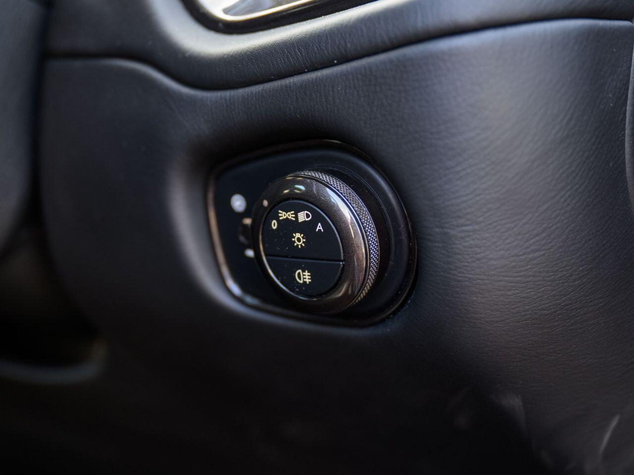 Aston Martin Vanquish view 37
