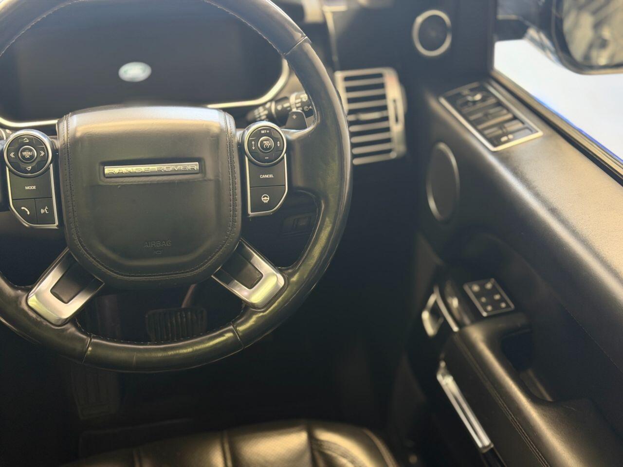 Land Rover Range Rover view 42