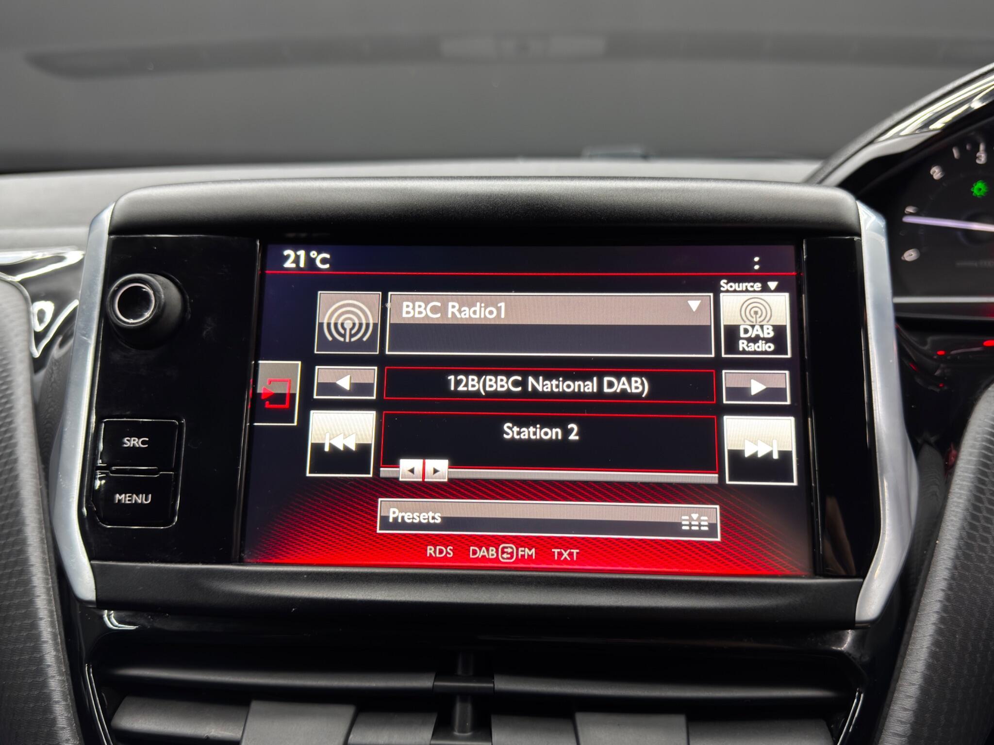 Peugeot 208 view 29