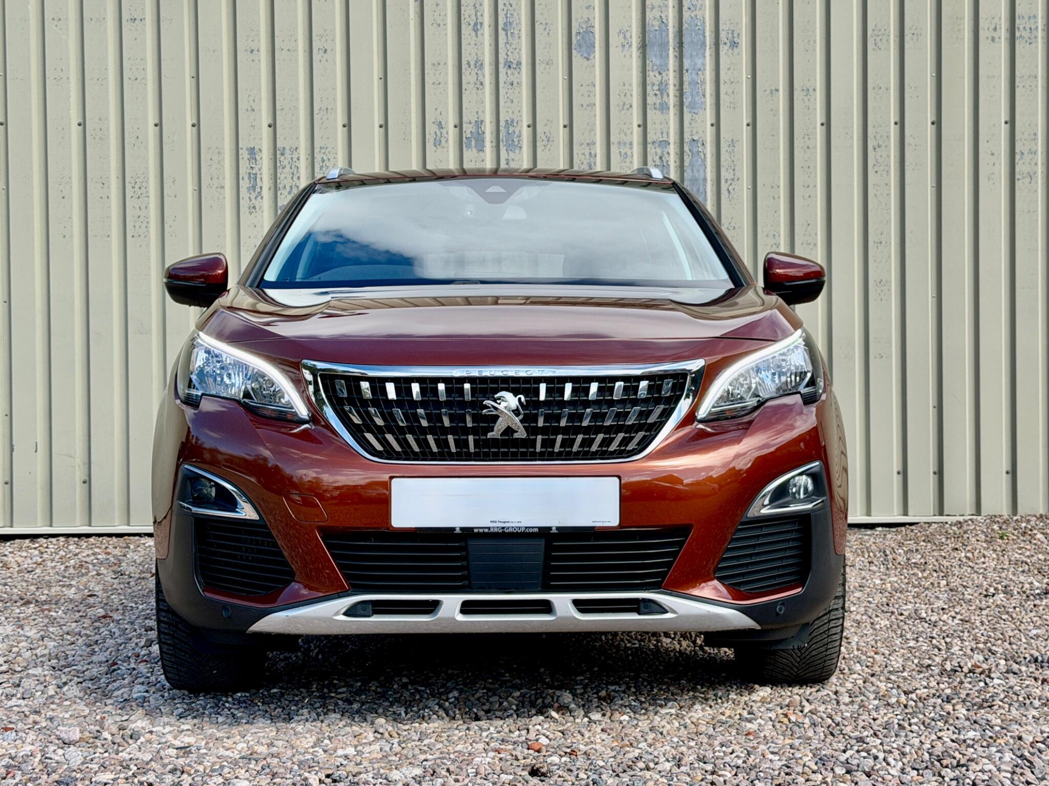 Peugeot 3008 view 2
