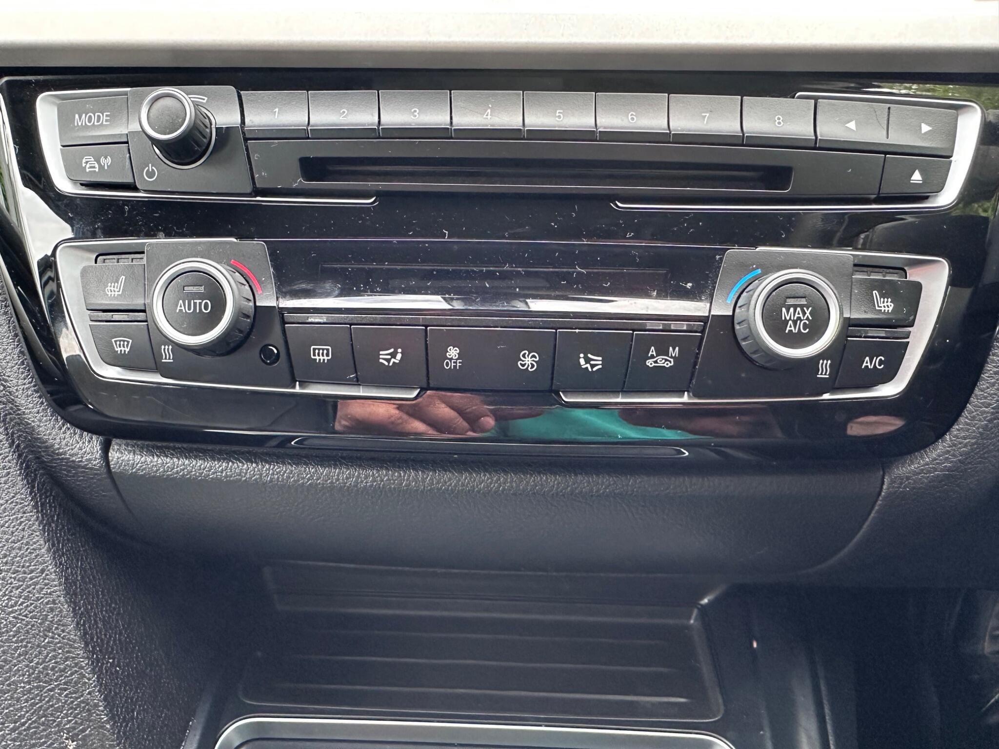 2015 BMW 3 Series image 45