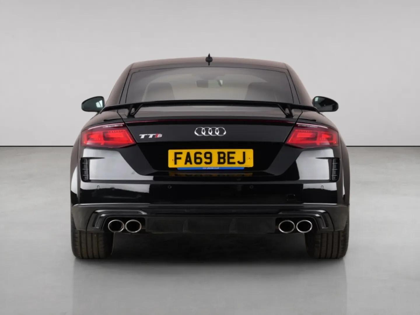 Audi TTS view 6