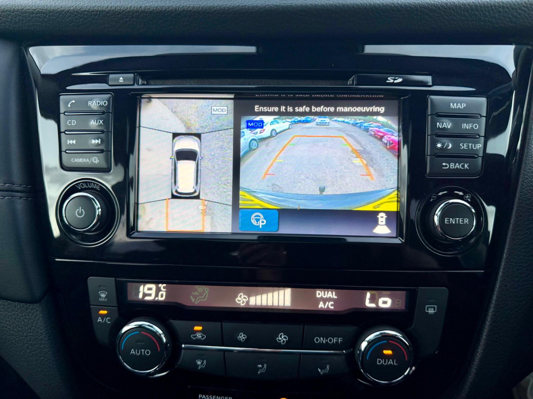 Nissan X-Trail view 45