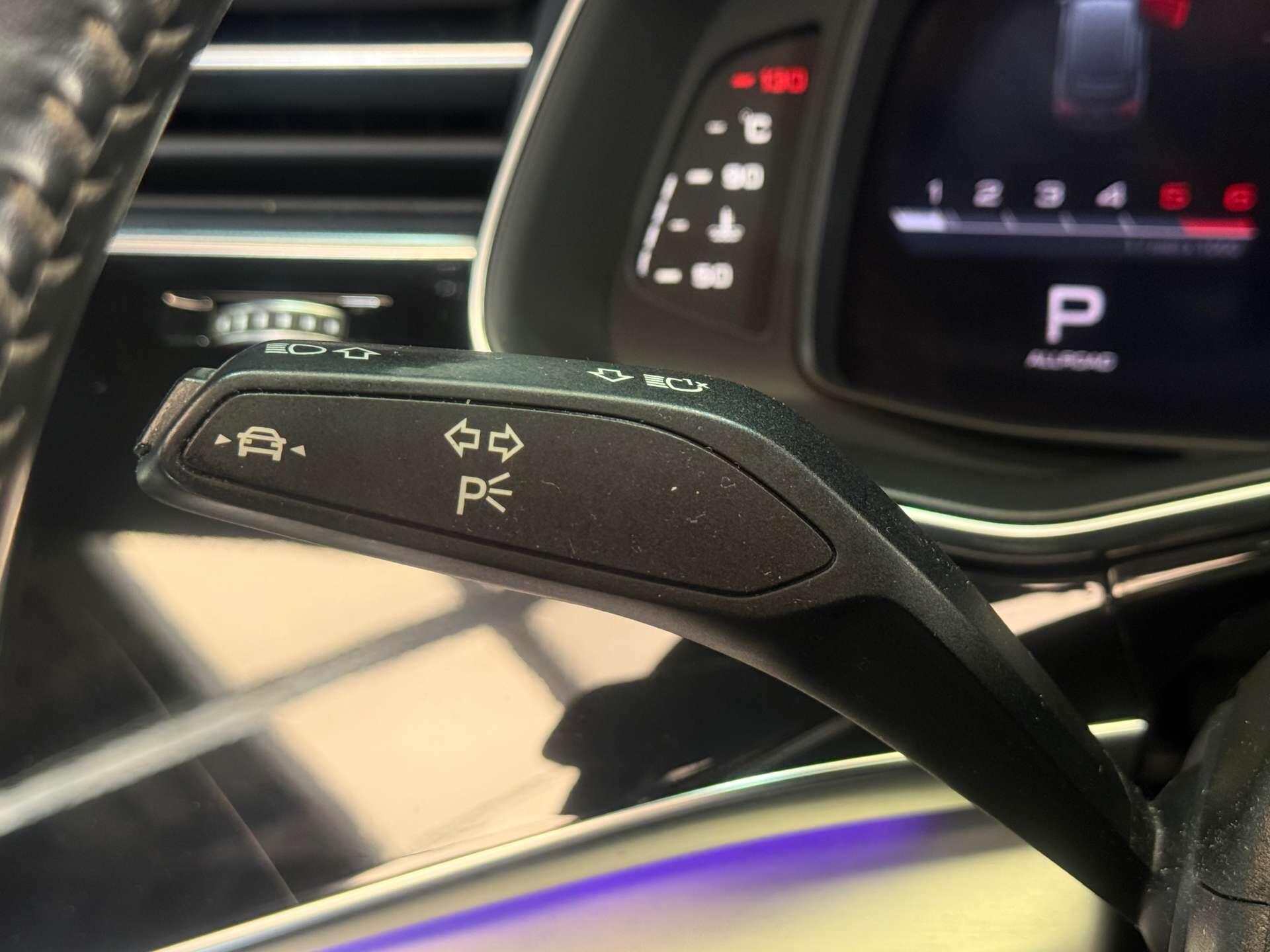 Audi SQ7 view 39
