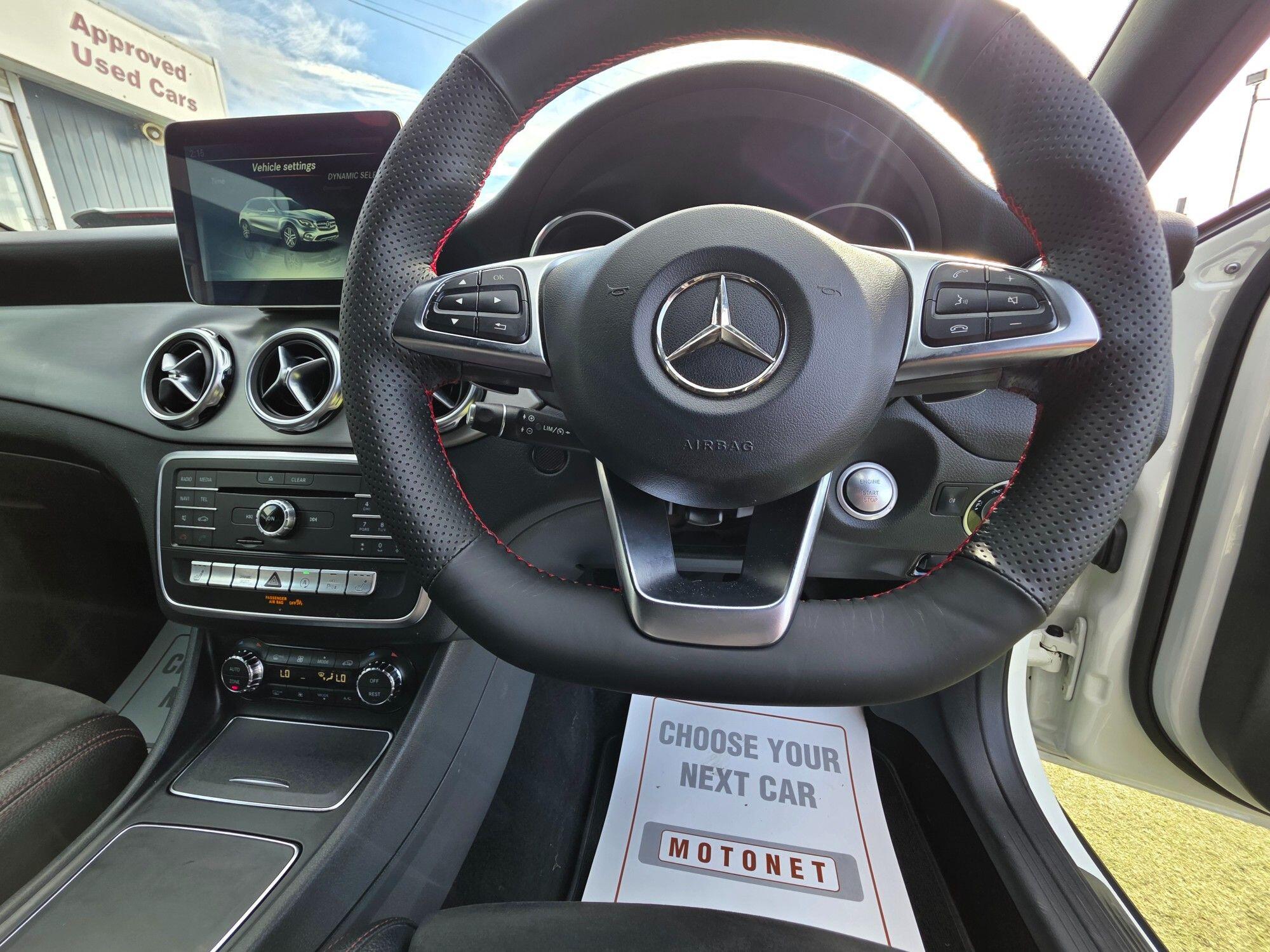 Mercedes-Benz Gla view 21